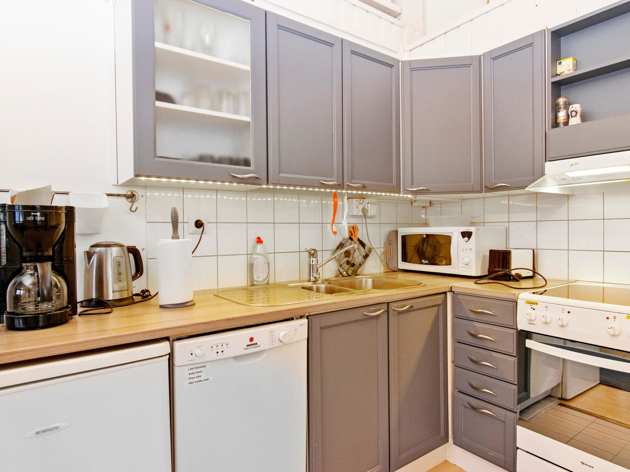 Hallantytär b3 paritalo-Binnen