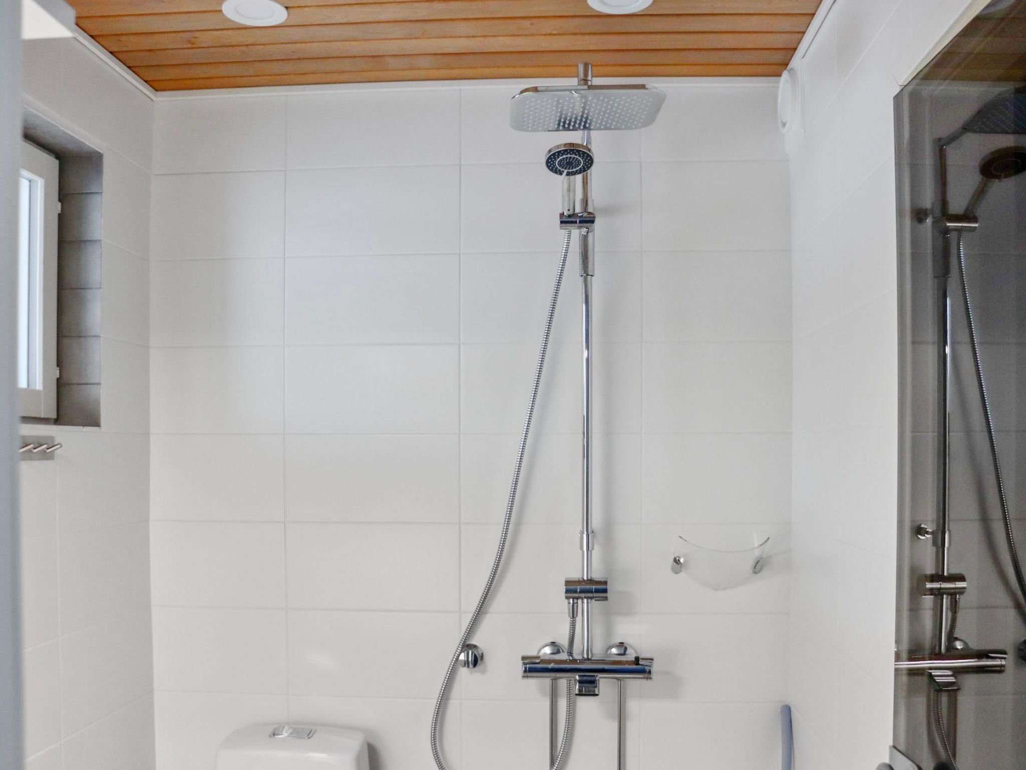 Hallantytär b3 paritalo-Binnen