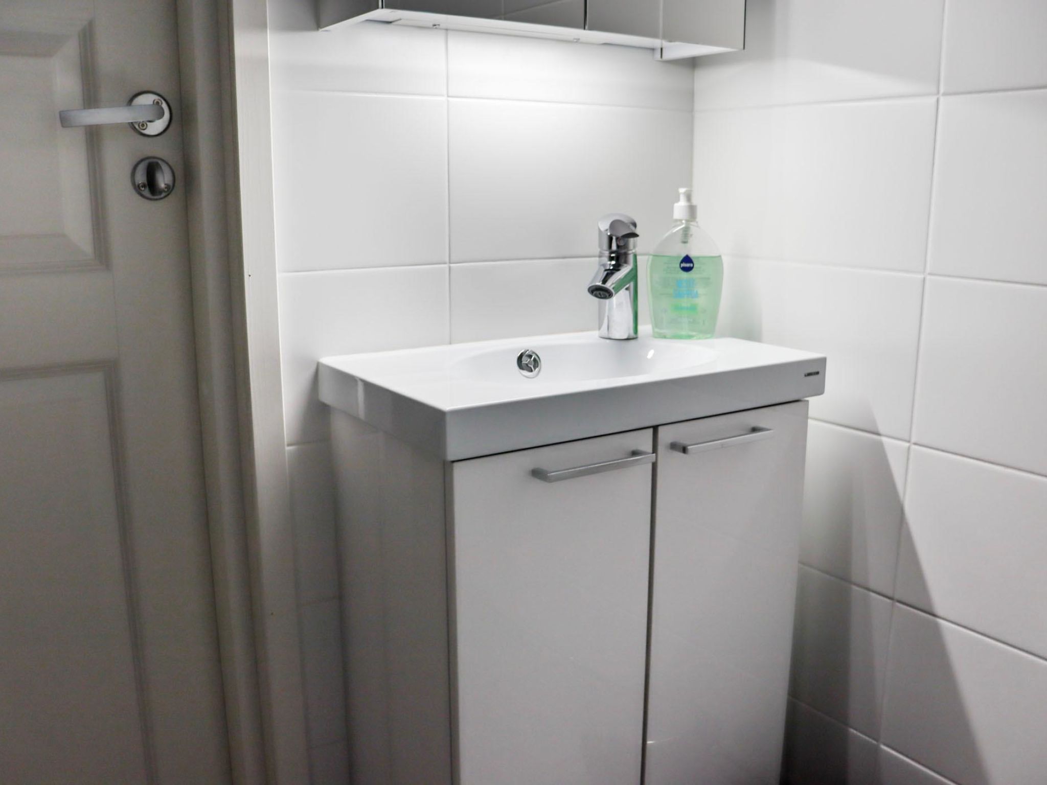 Hallantytär b3 paritalo-Binnen