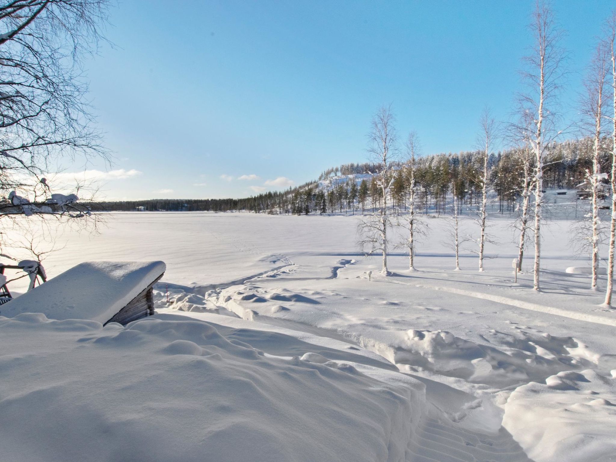 Hallantytär b3 paritalo-Binnen