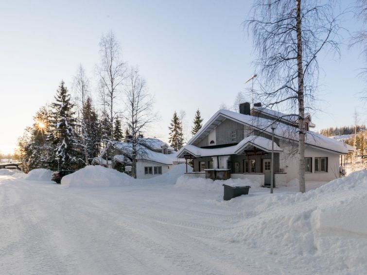 Semesterhus Hallantytär b4 paritalo