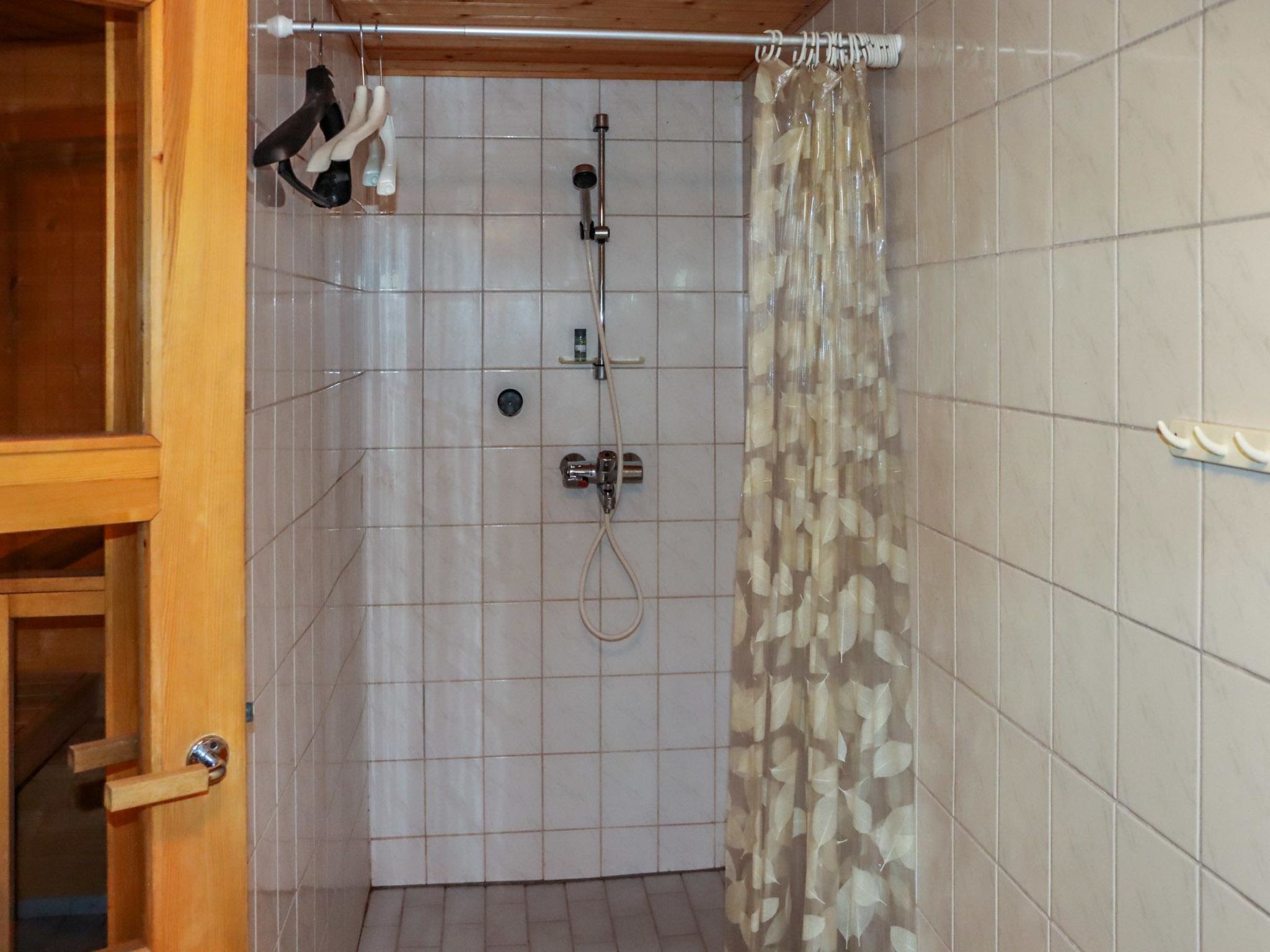 Millantupa paritalo-Binnen