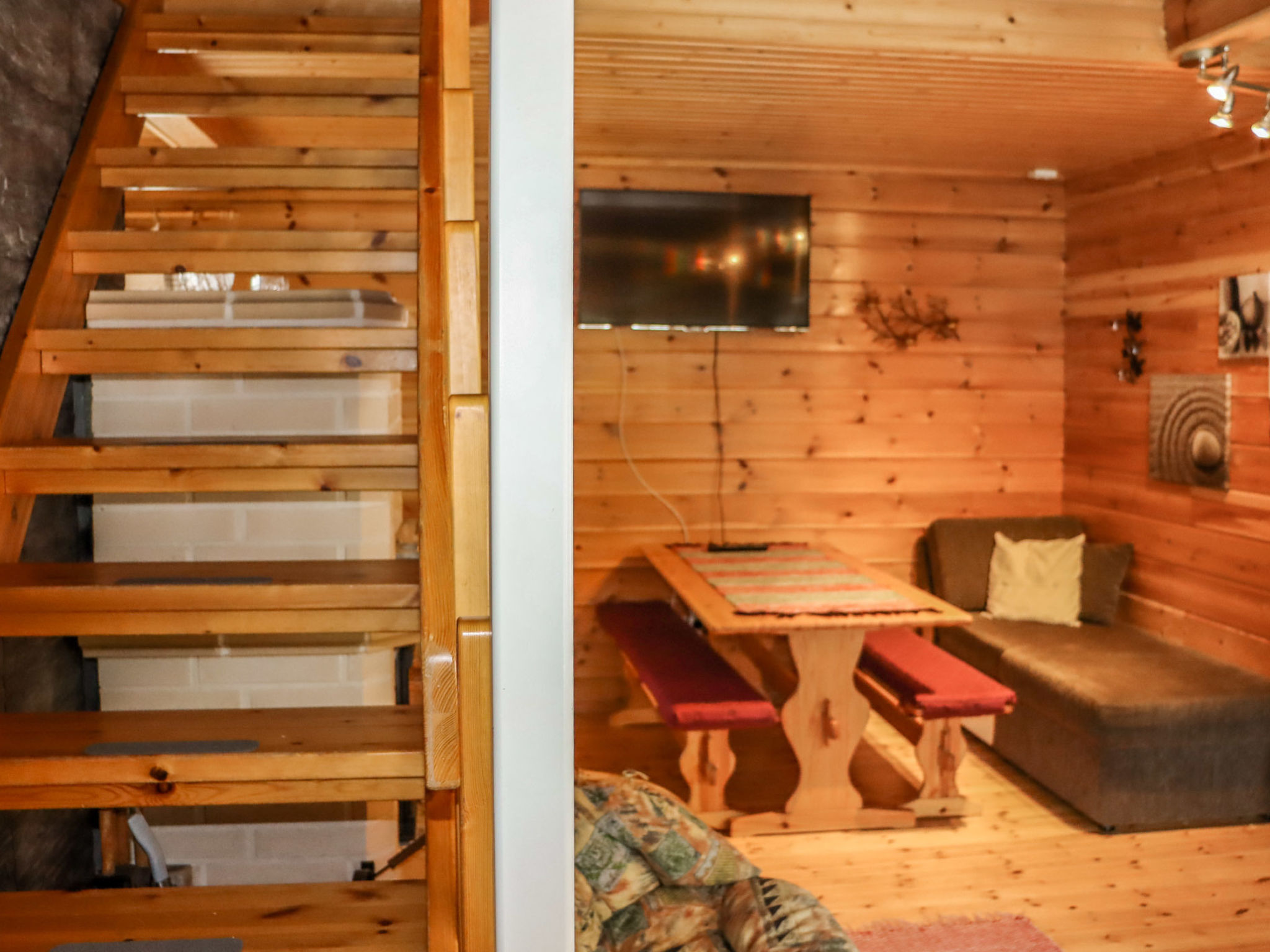Millantupa paritalo - Inside