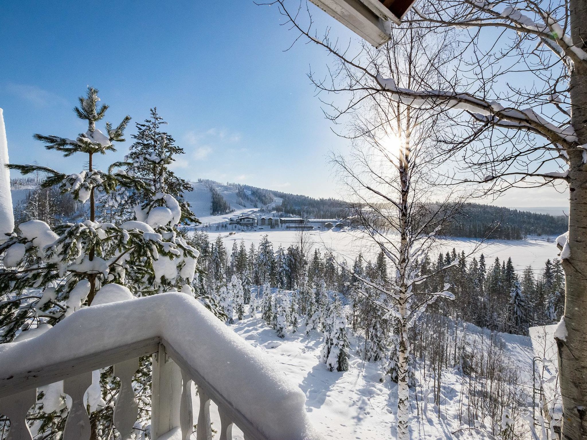 Aurinkoalppi 11a paritalon yläkerta-Binnen