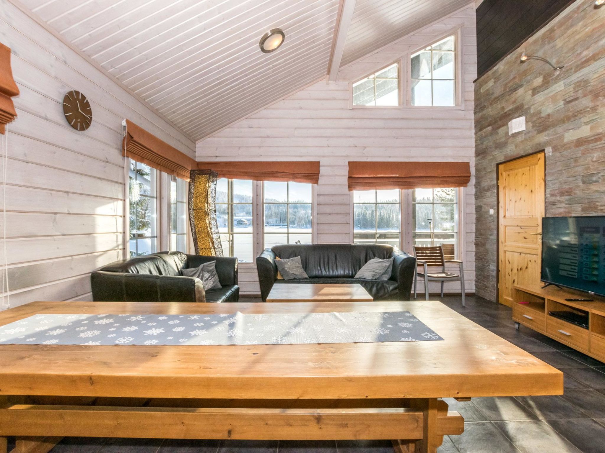 Aurinko-saaga 4 paritalo-Binnen