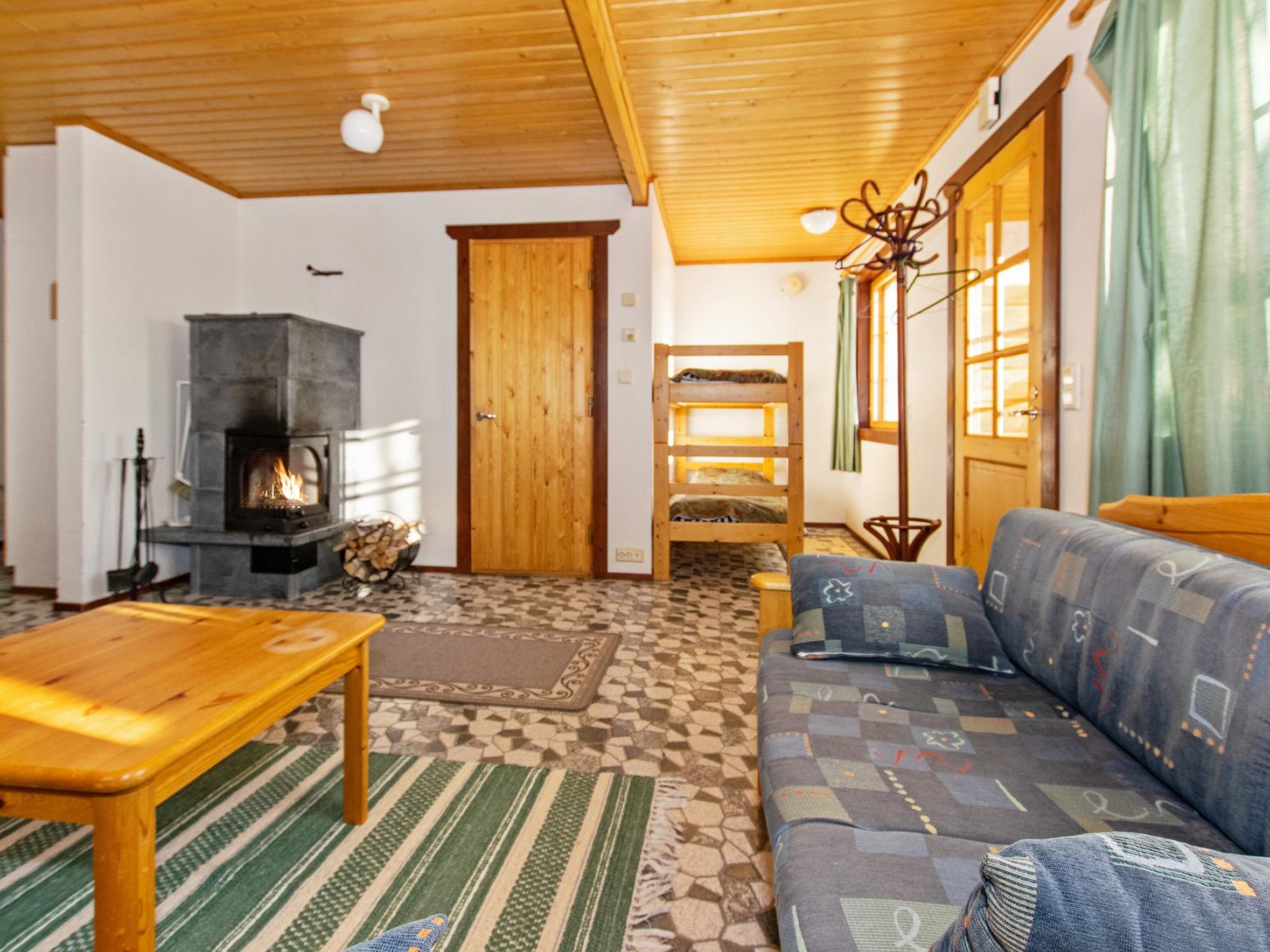 Alppikylä 13b paritalo-Binnen