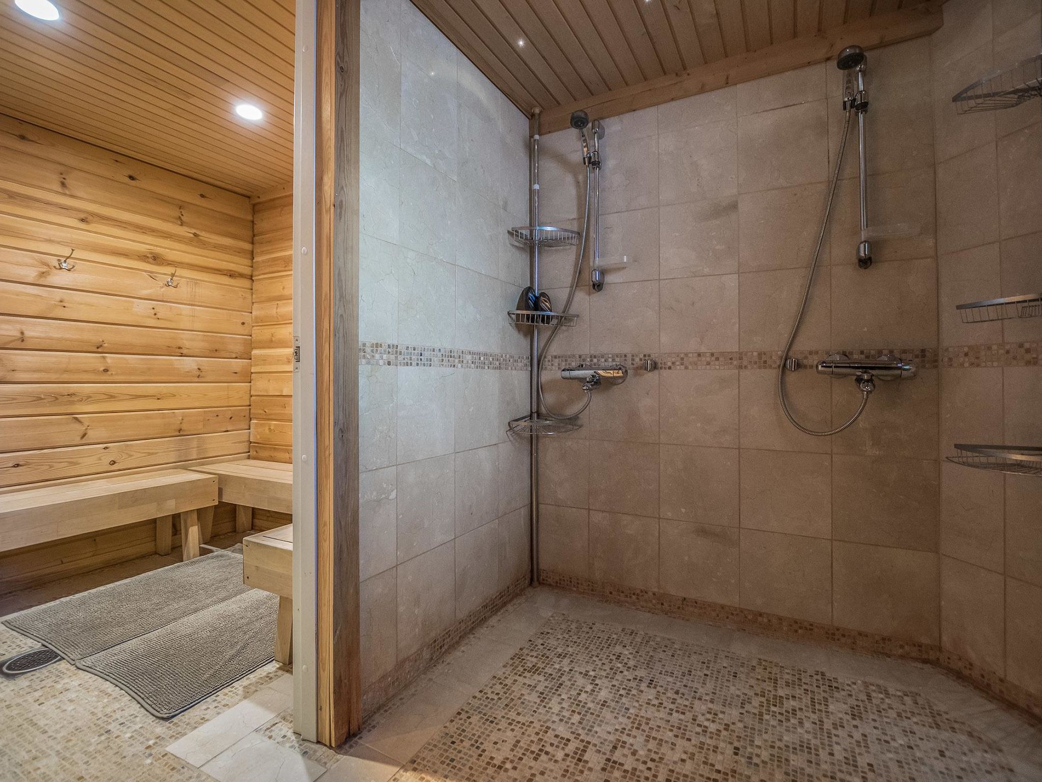 Uulanlinna b, paritalo-Binnen