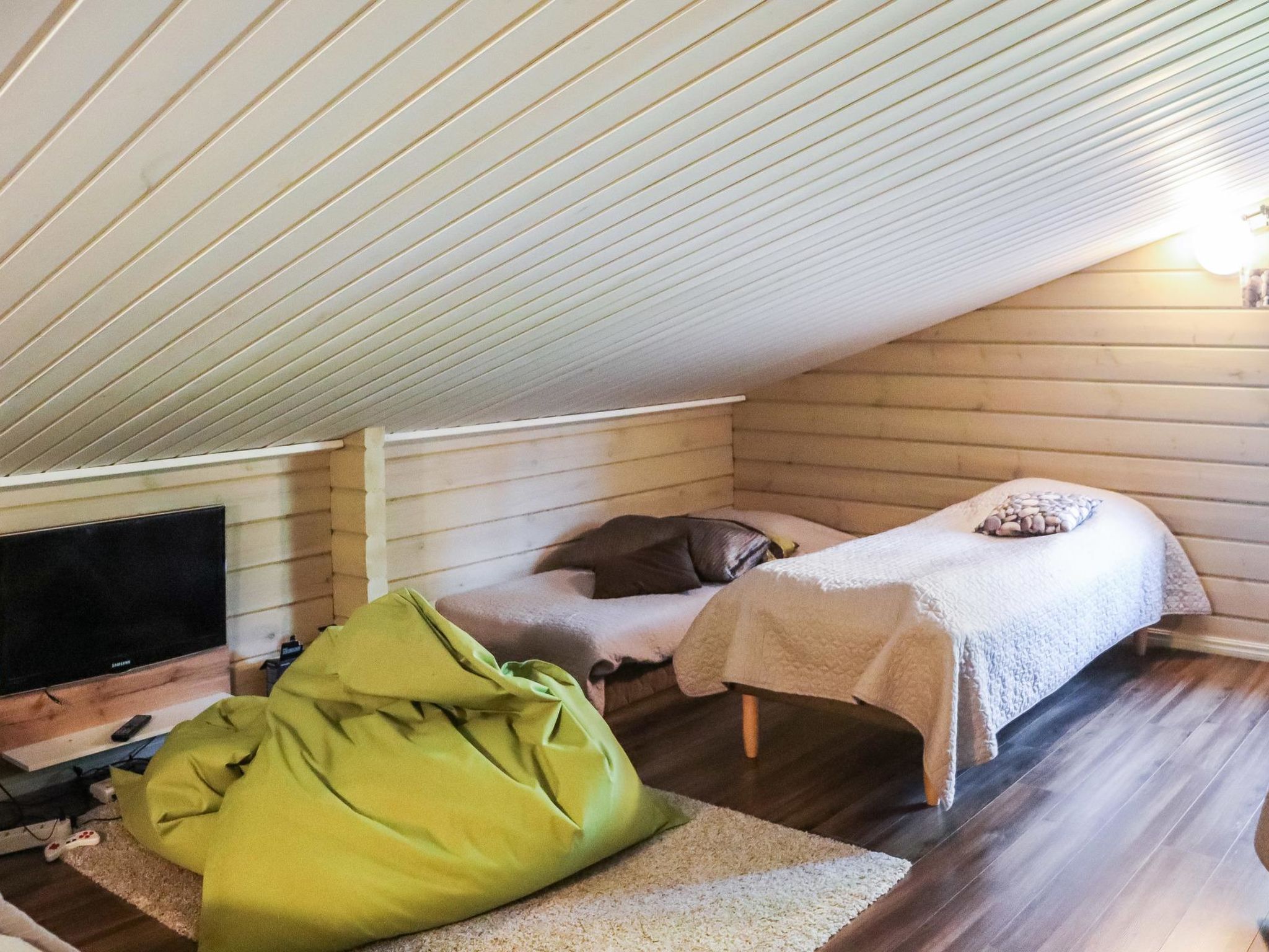 Uulanlinna b, paritalo-Binnen