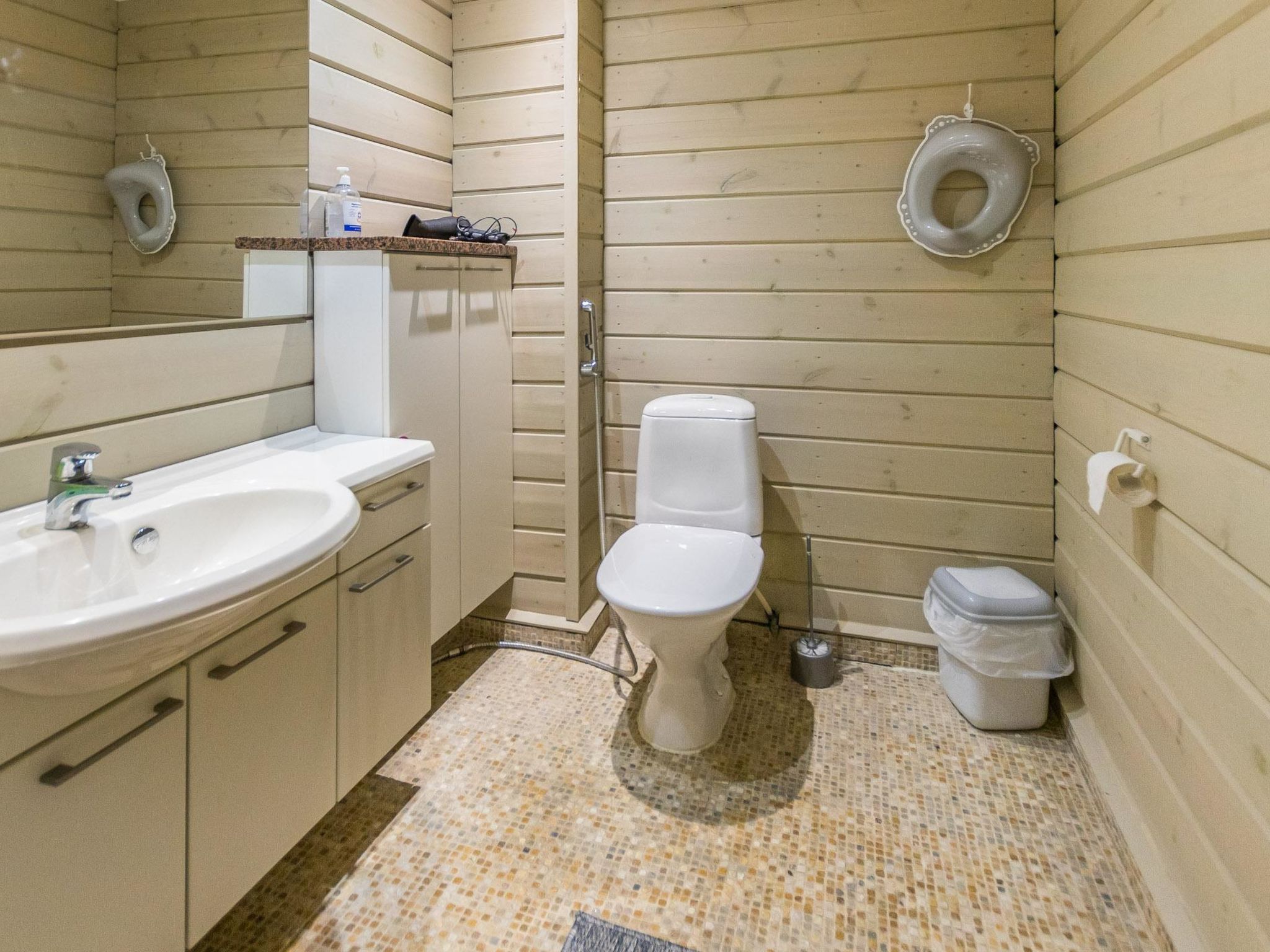 Uulanlinna a, paritalo-Binnen