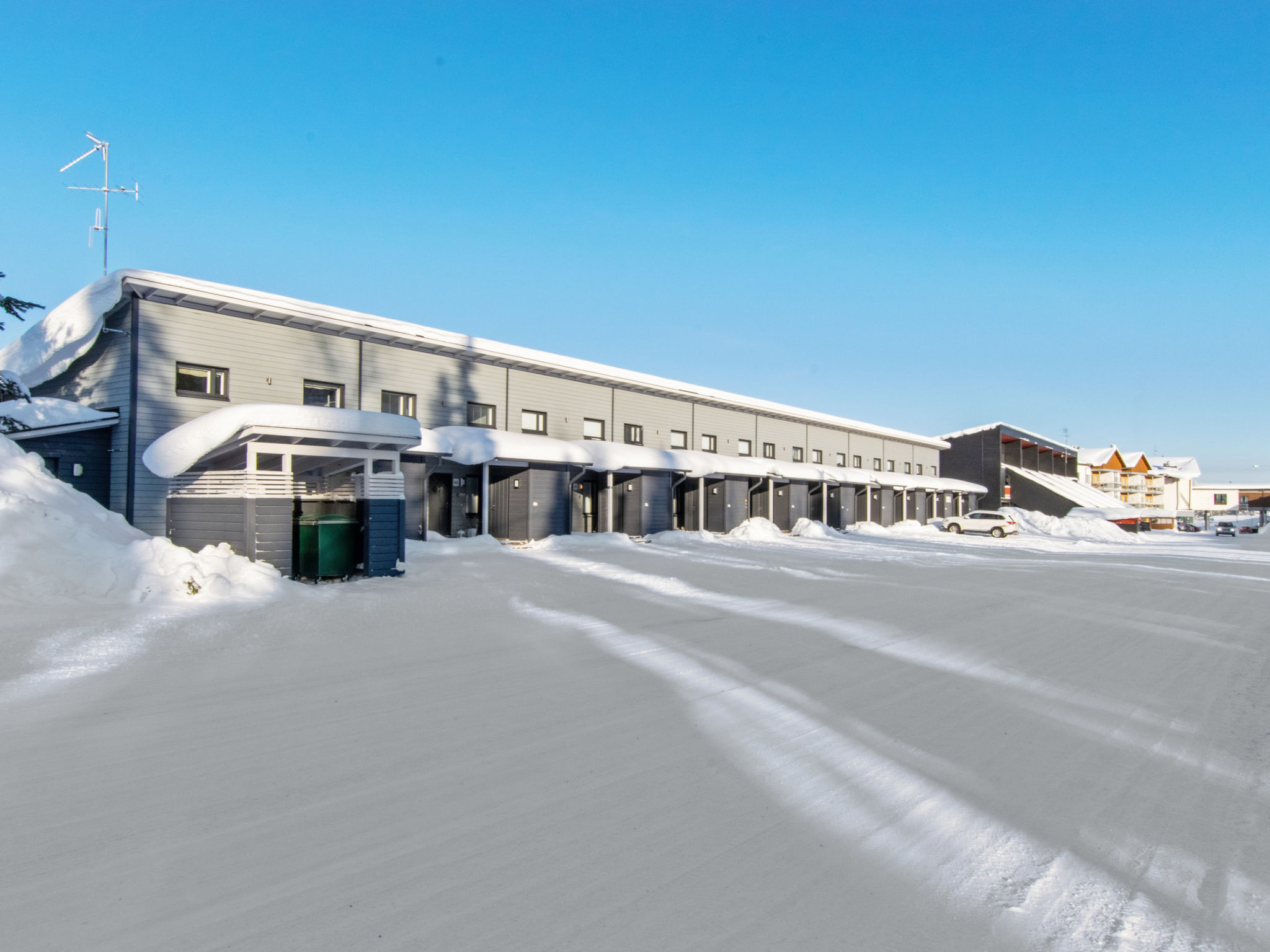 Skivillas 78 ukkohalla (7)