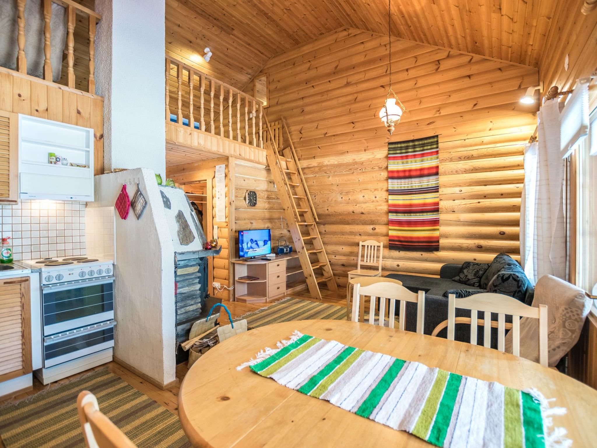 Ukkohovi 5 paritalo-Binnen