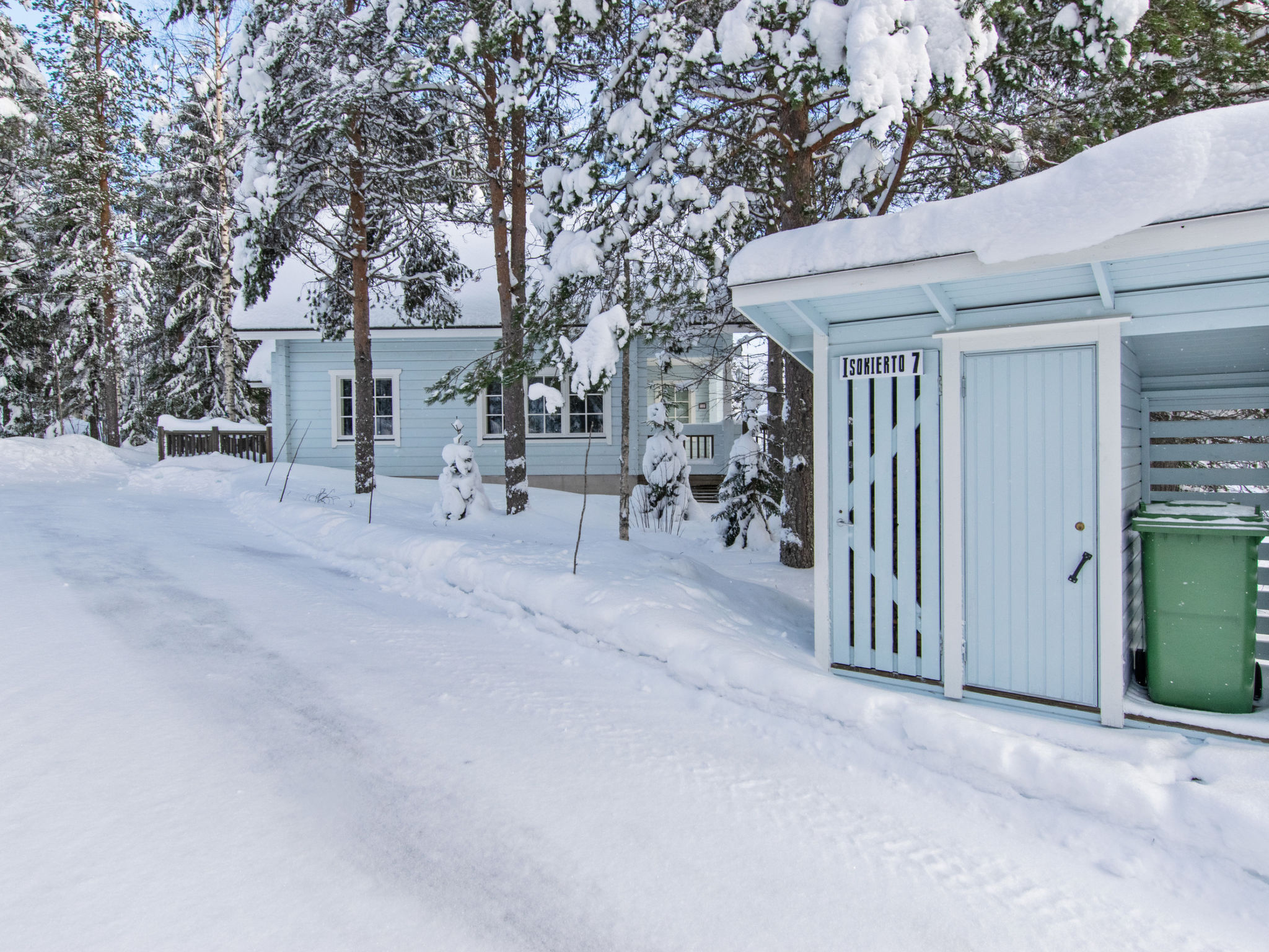 Lomataivas mökki