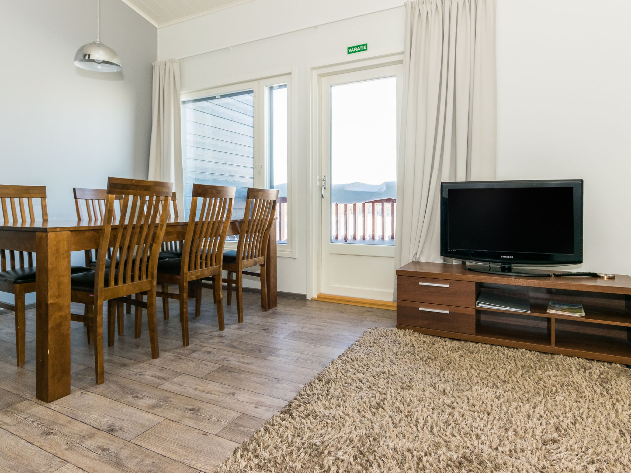 Skivillas 61 ukkohalla (b10) - Drinnen