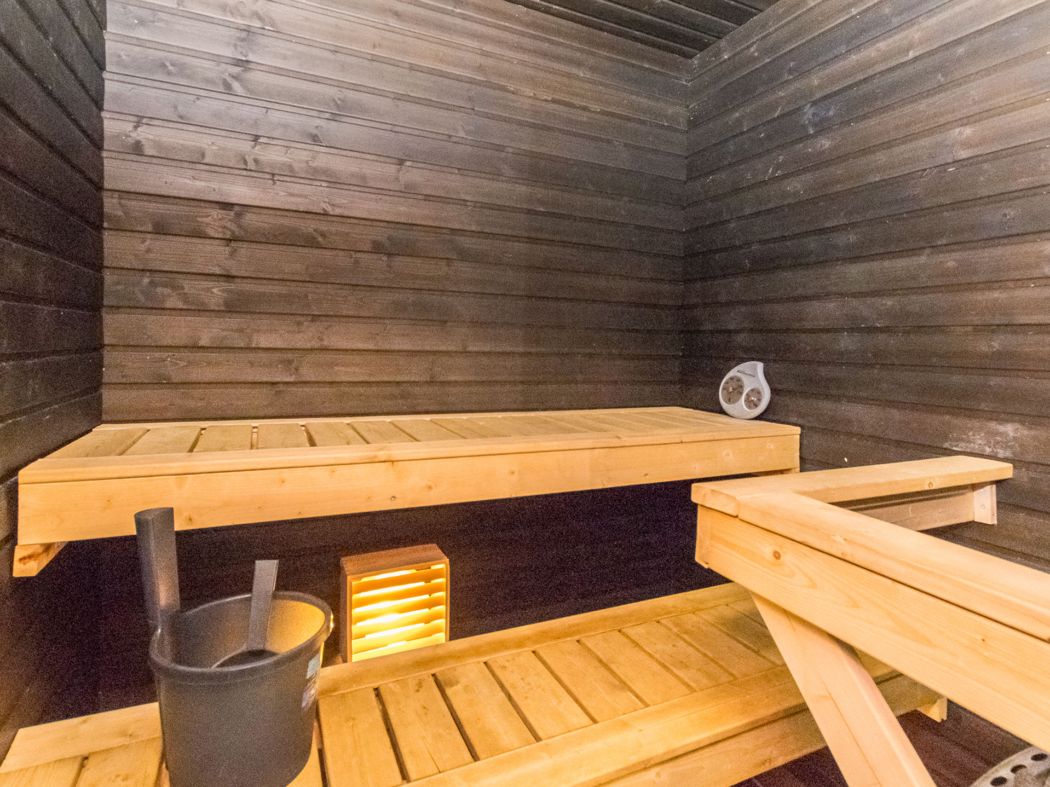 Skivillas 61 ukkohalla (b10) - Drinnen