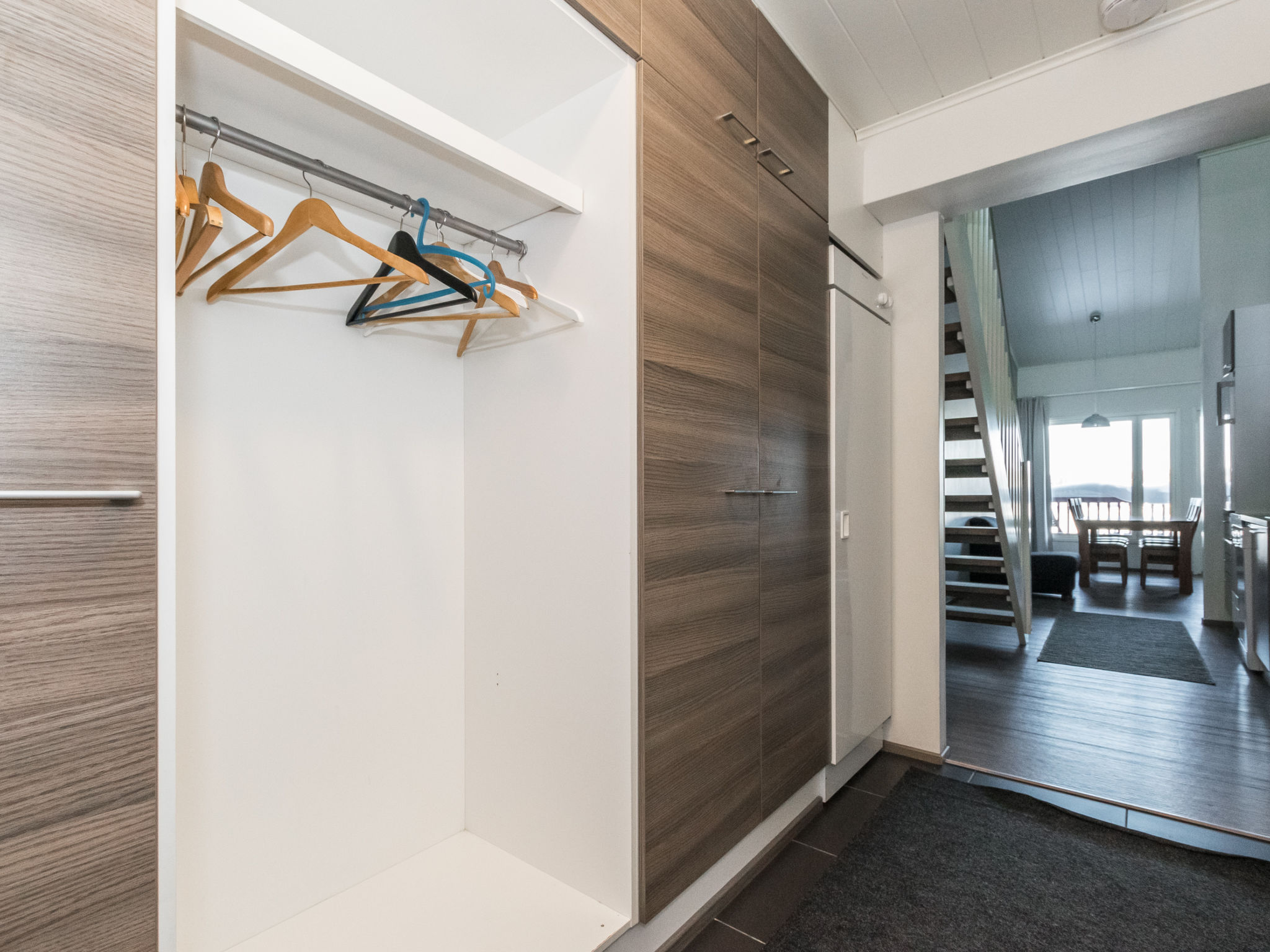 Skivillas 61 ukkohalla (b10)