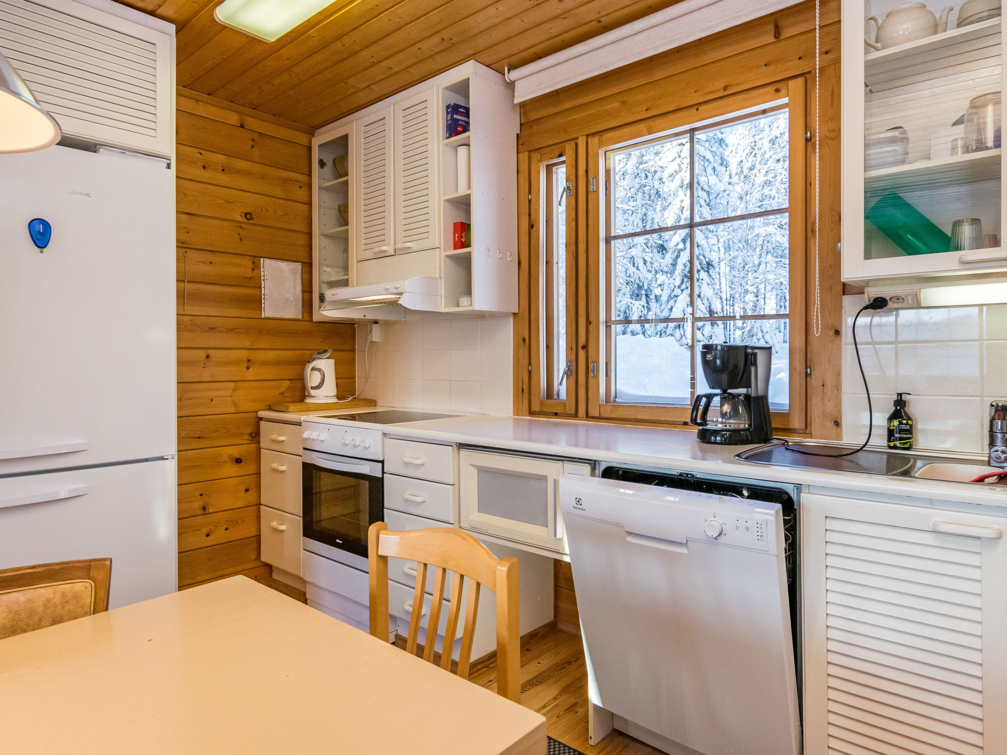 Alppikylä 1a - Drinnen