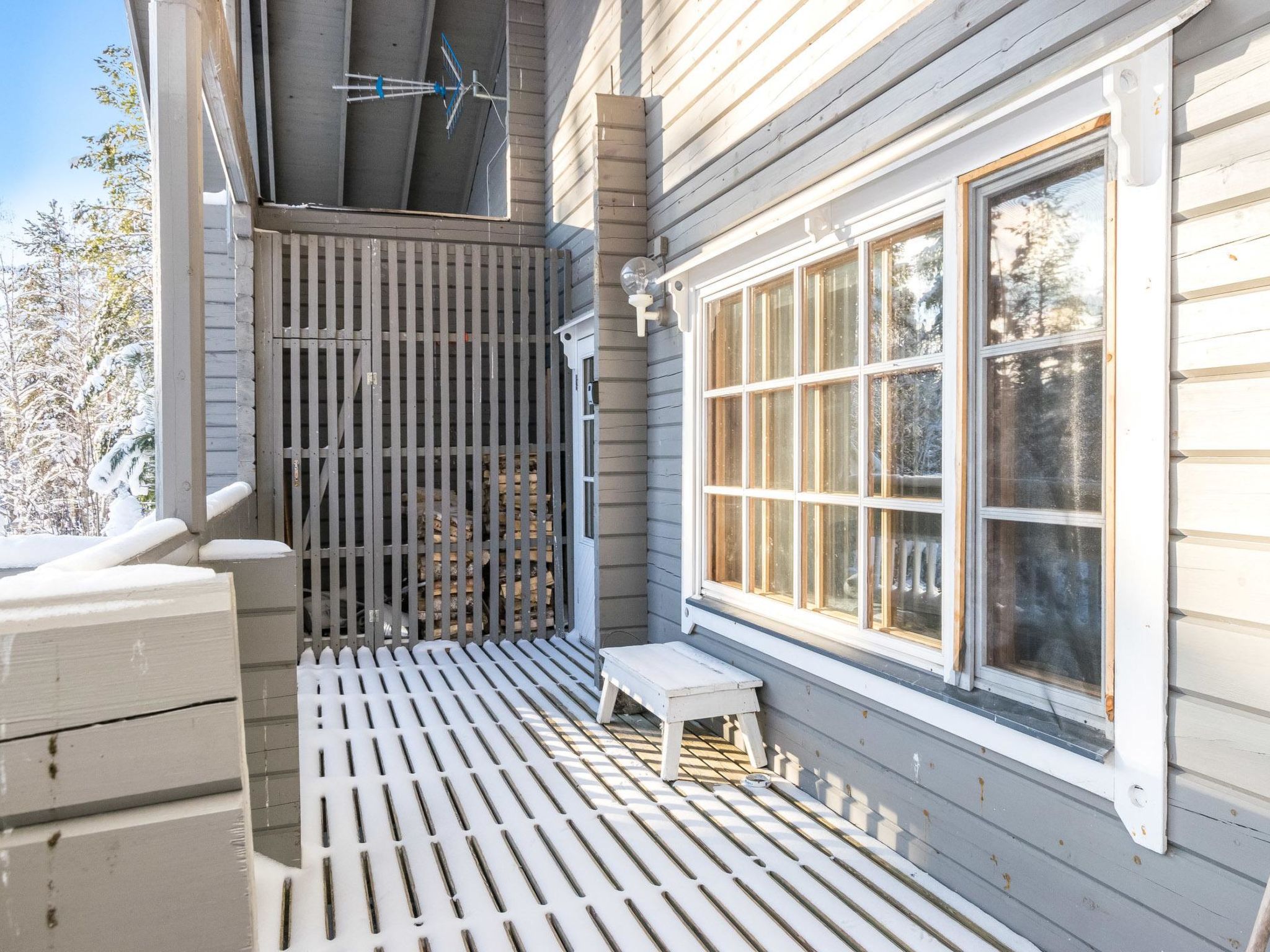 Ukkoloma b paritalo-Binnen