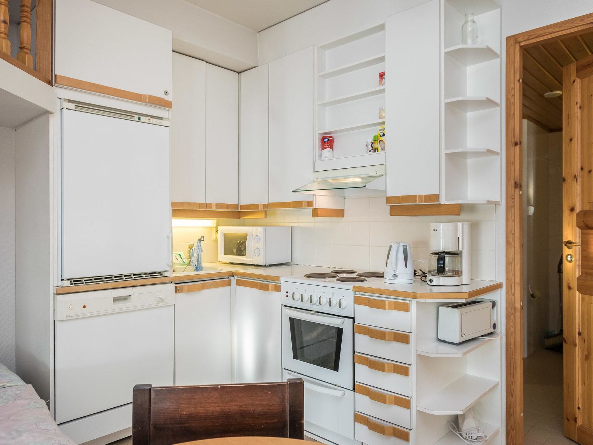 Ukonpuoti b13 kerrostalo-Binnen