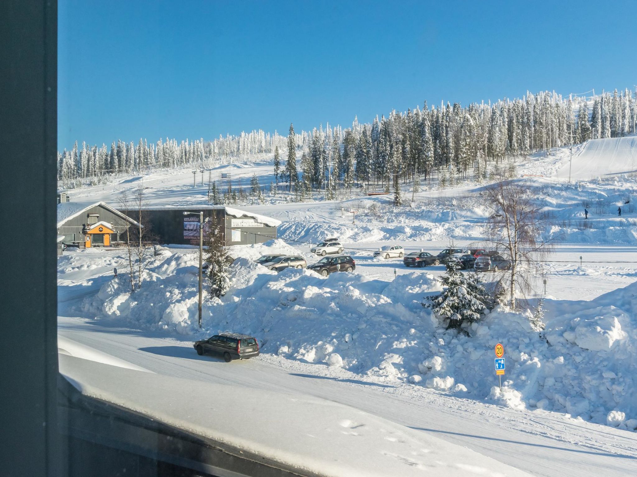 Skivillas 61 ukkohalla (b3)-Binnen