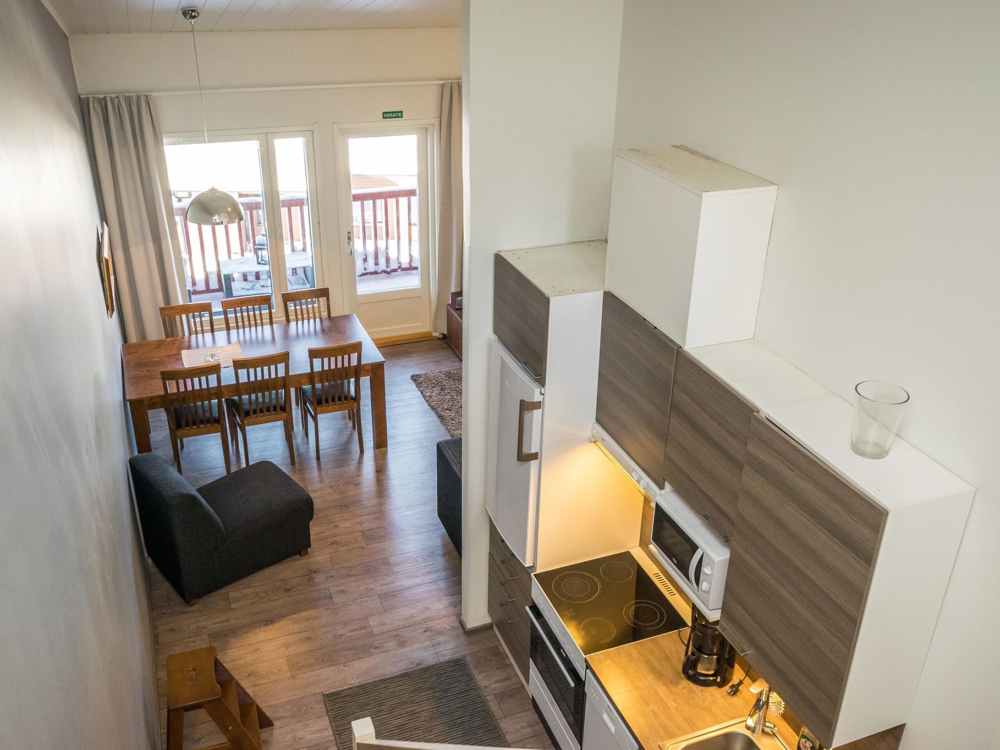Skivillas 61 ukkohalla (b2) - Binnen