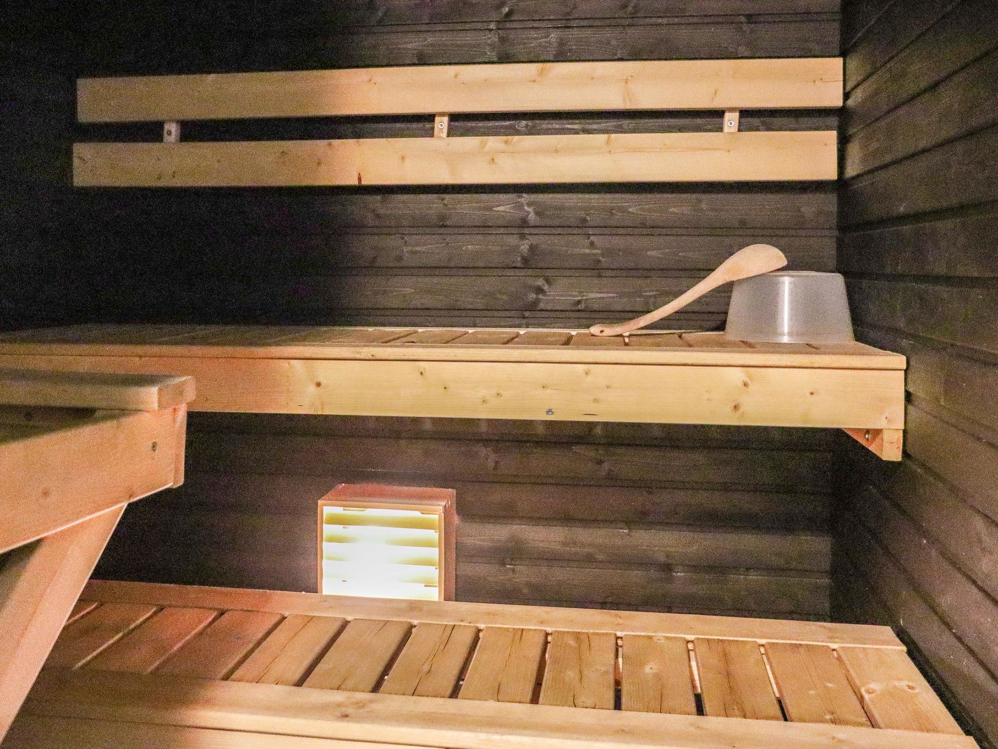 Skivillas 47 ukkohalla (a7)-Binnen