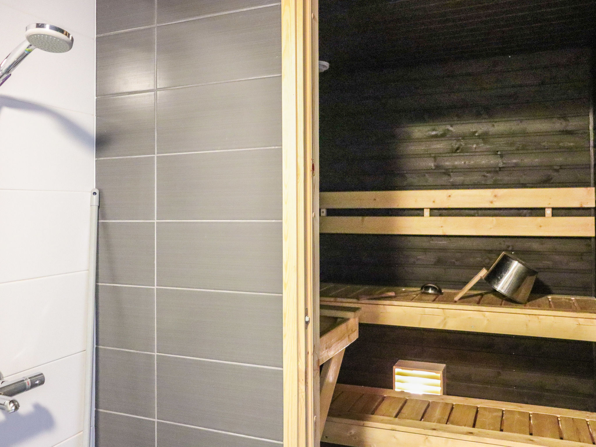 Skivillas 47 ukkohalla (a1) - Inside