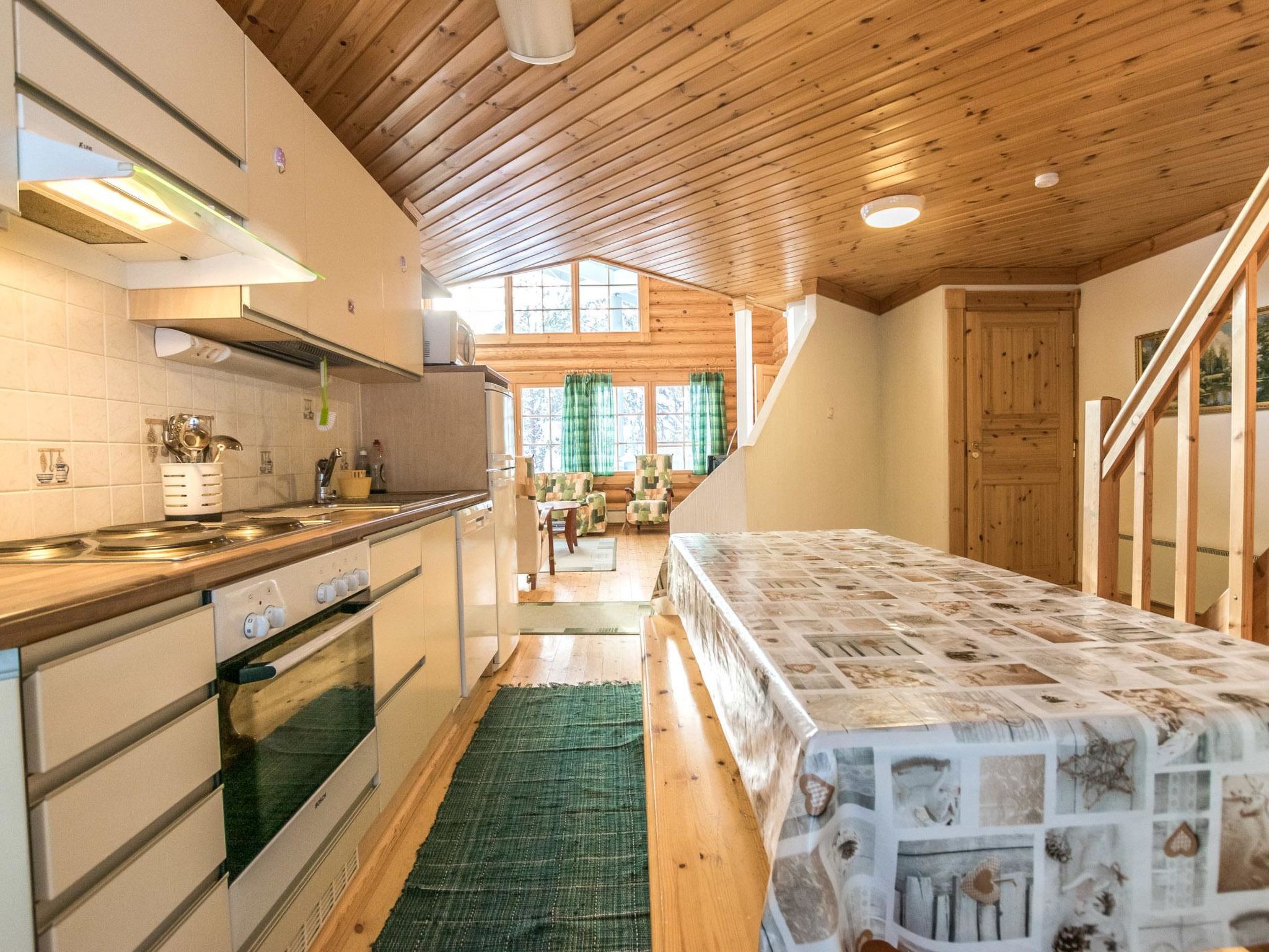 Aurinkoinen hirsimökki-Binnen