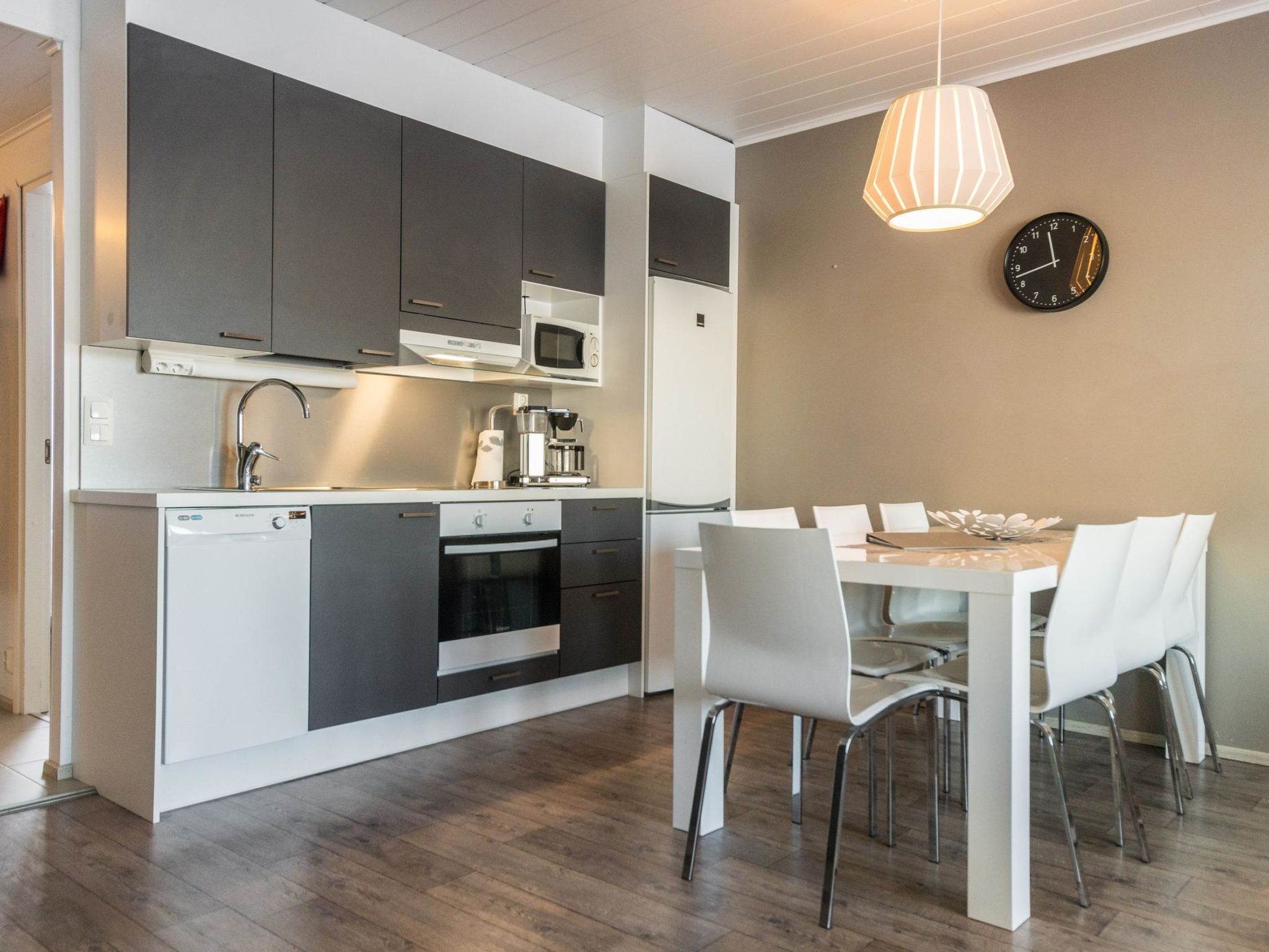 Sun&skivillas 5. (3mh)-Binnen