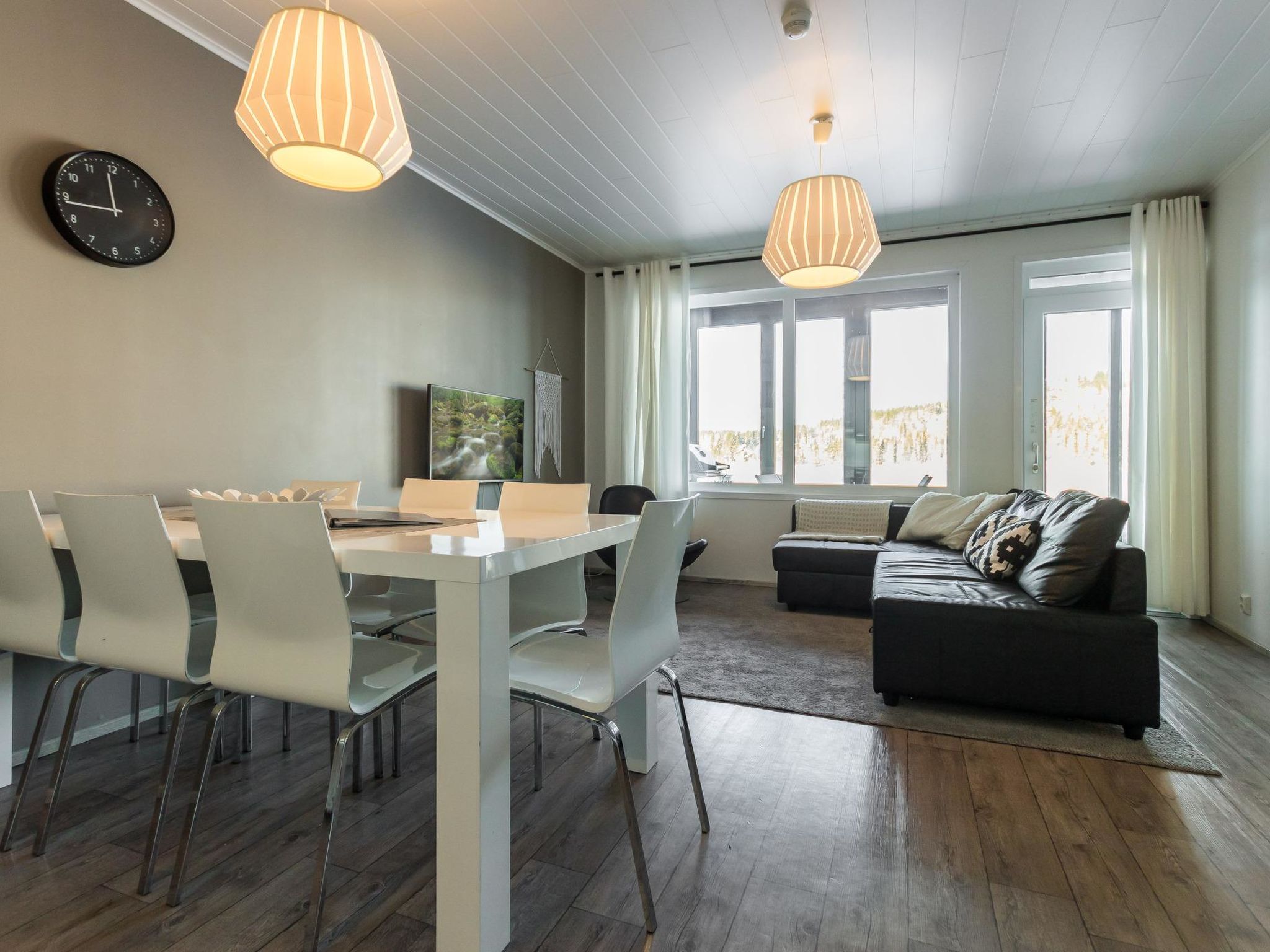 Sun&skivillas 5. (3mh)-Binnen