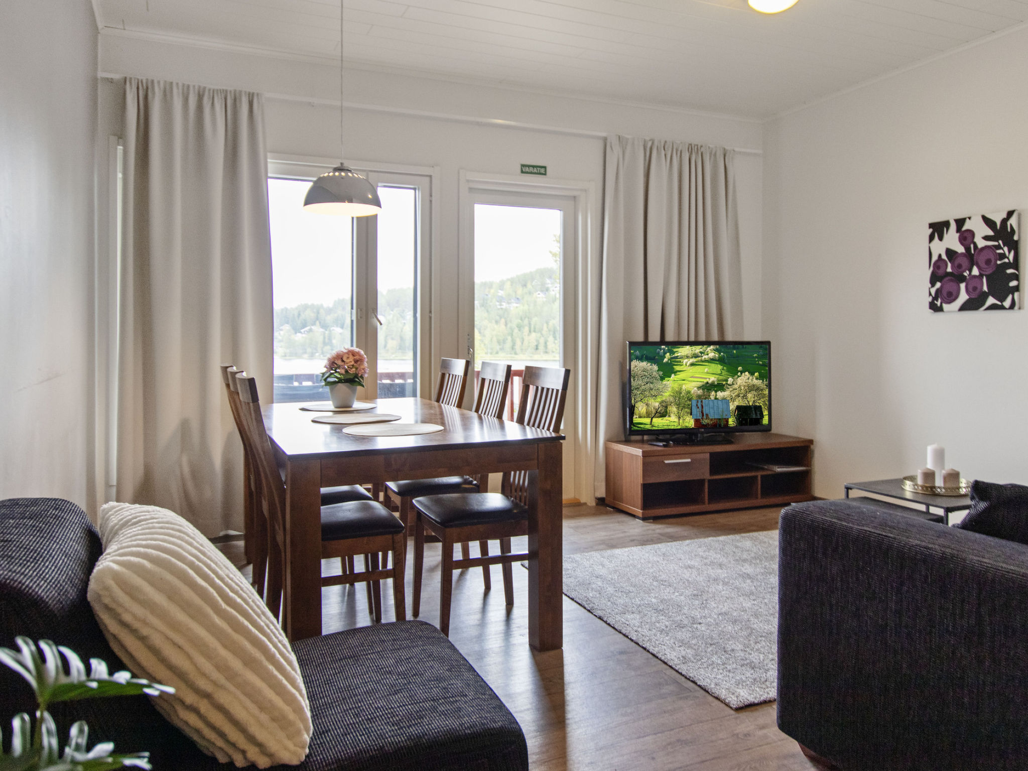 Skivillas 47 ukkohalla (a8) - Binnen