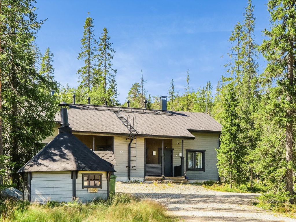 Vakantiehuis Aihki pine cottage