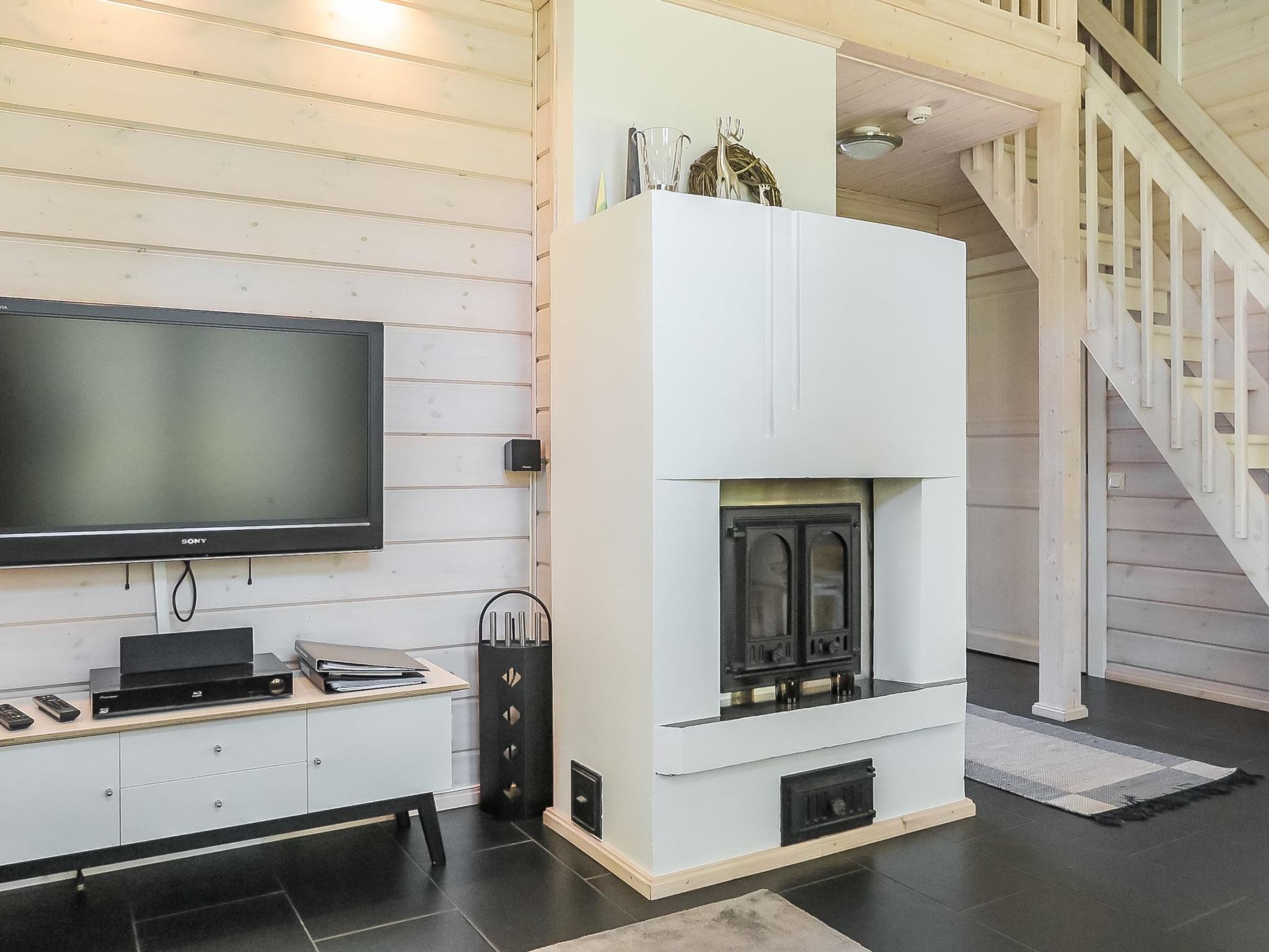 Aihki pine cottage (aikaisemmin aihki b)-Binnen