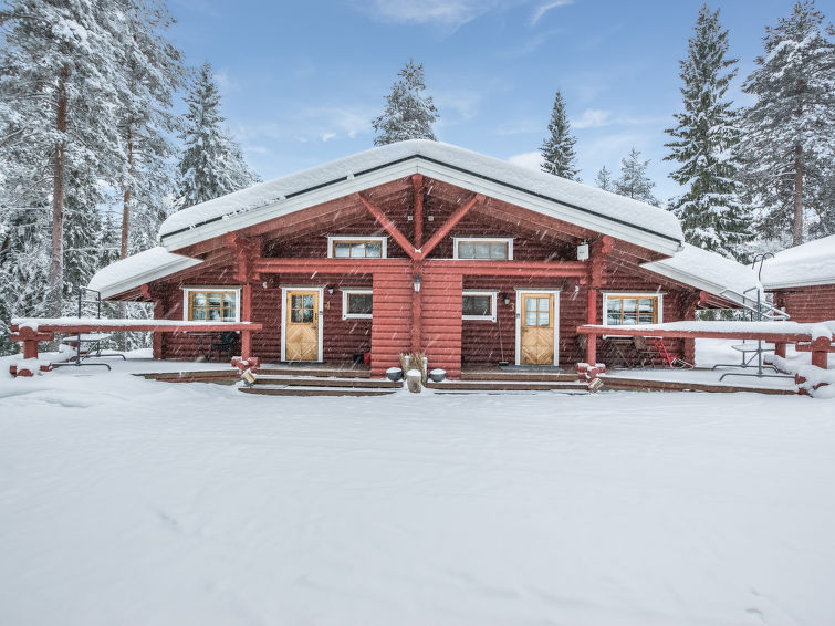 Op 400 m van de piste: Sfeervol vakantiehuis Kultapaljakka 3 in Puolanka in Puolanka