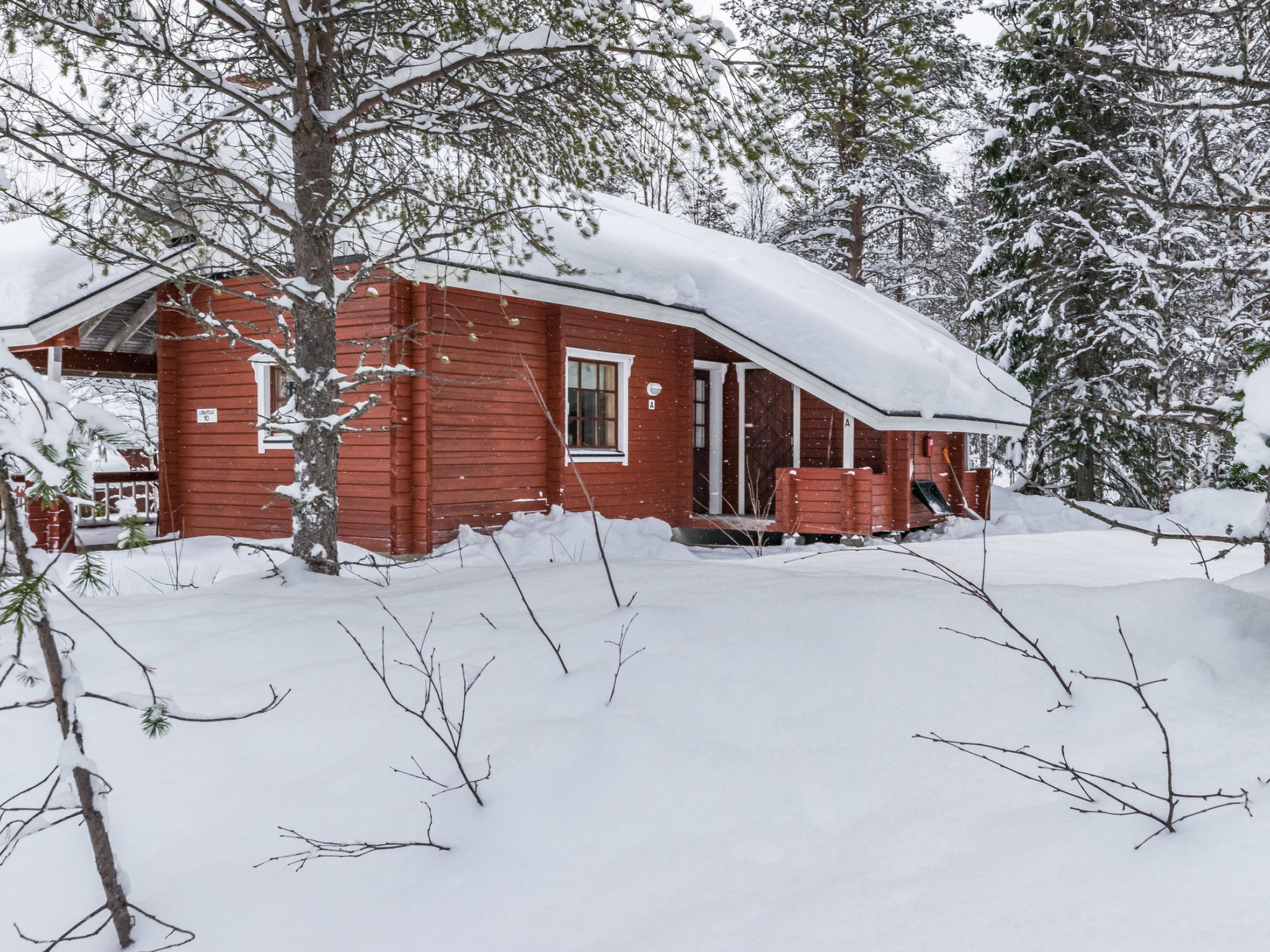 Lomapesä 10a