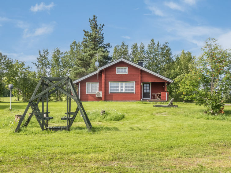 Aan het meer: Traditioneel vakantiehuis in Pyhäjärvi voor 6 personen in Pyhäjärvi