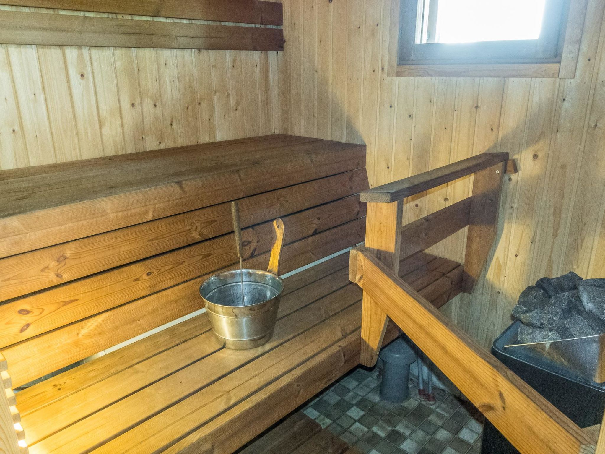 Mansikkaranta 1-Binnen