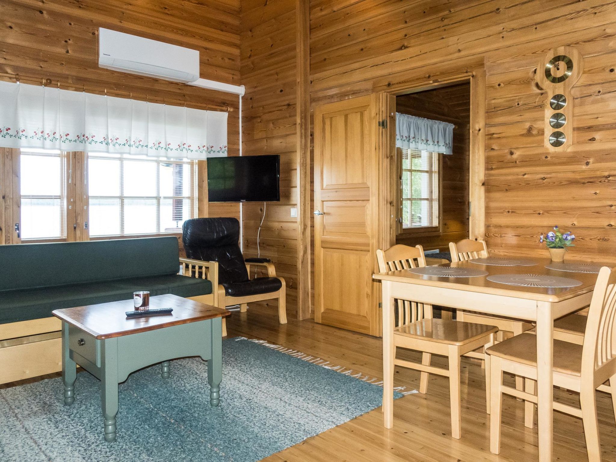 Mansikkaranta 2-Binnen