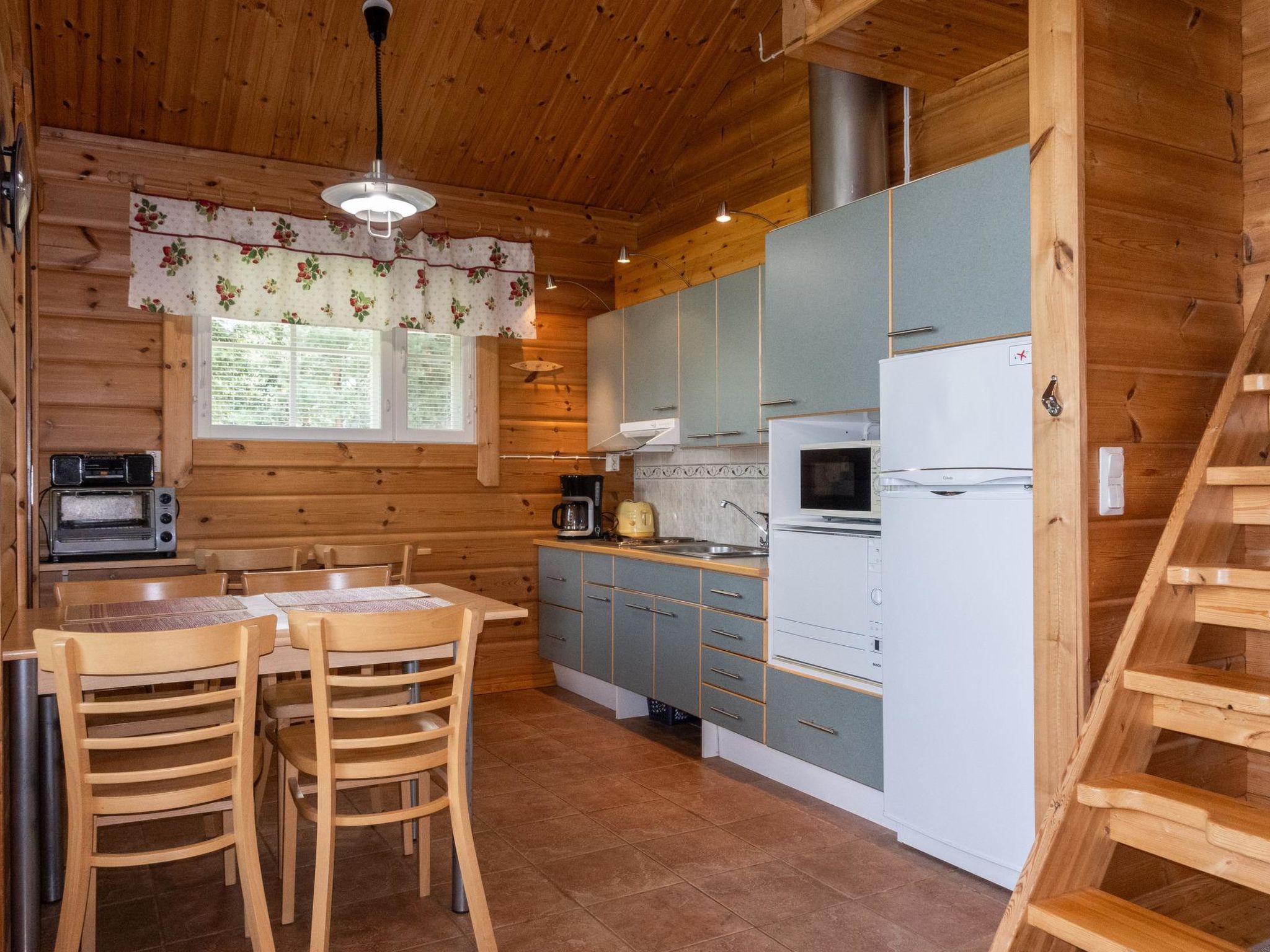 Mansikkaranta 3, osittain esteetön-Binnen