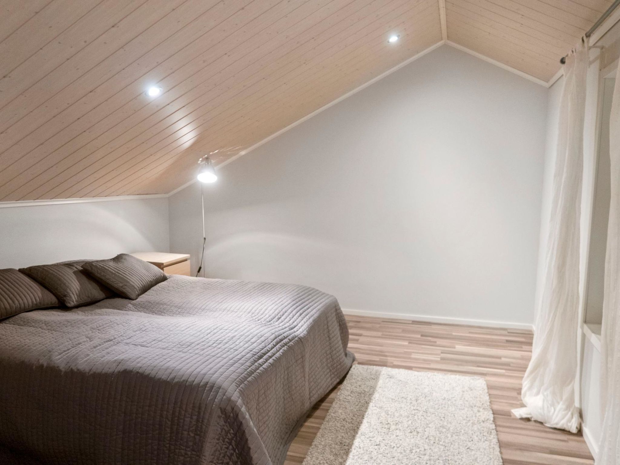 4 seasons a 2-Binnen