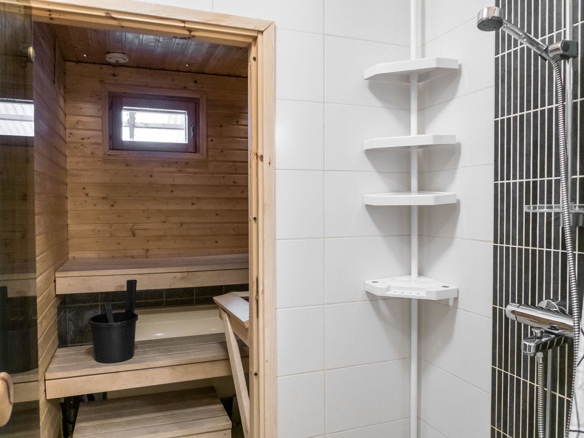 Villa koira nr3-Binnen