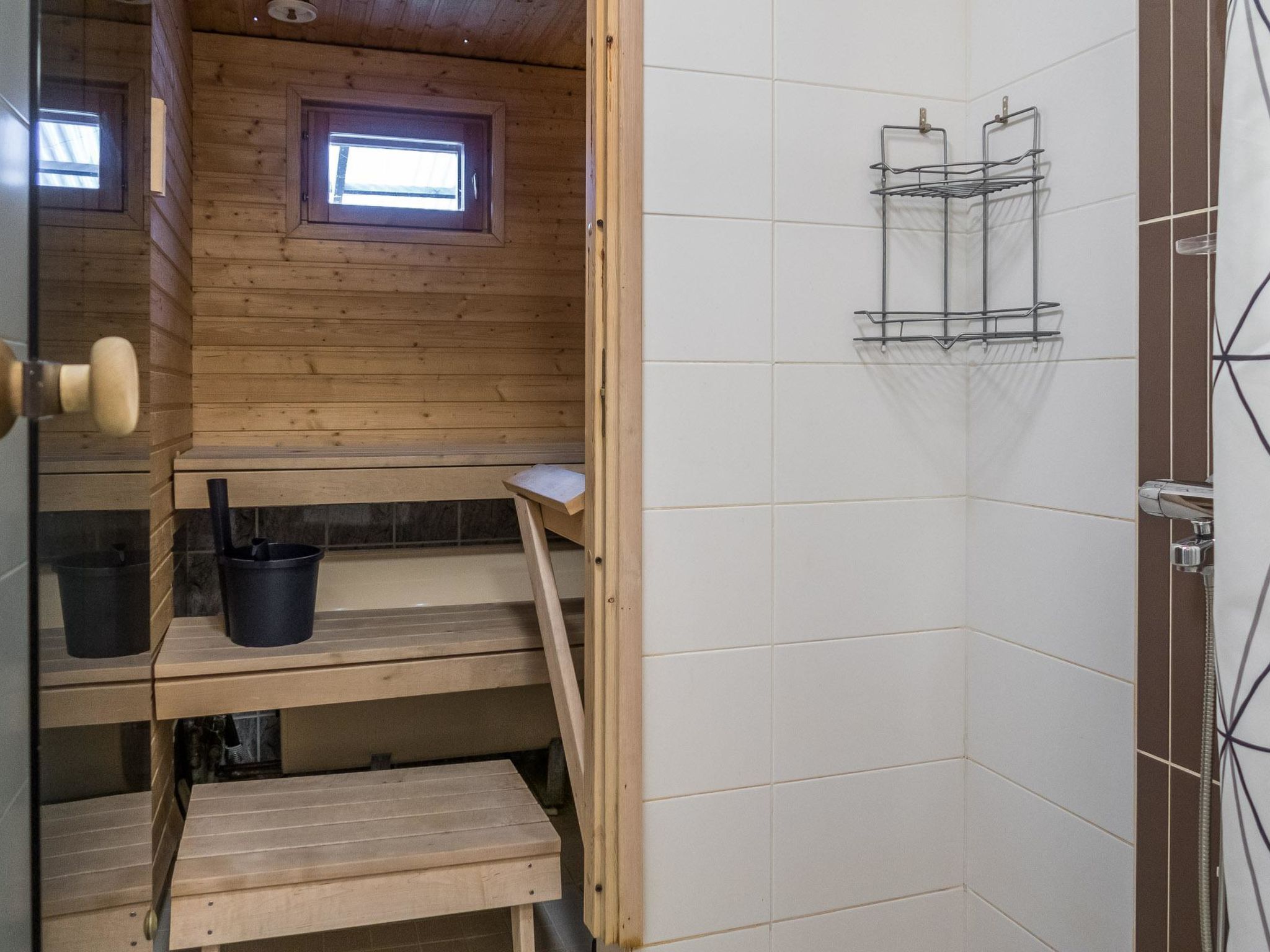 Villa koira nr2-Binnen