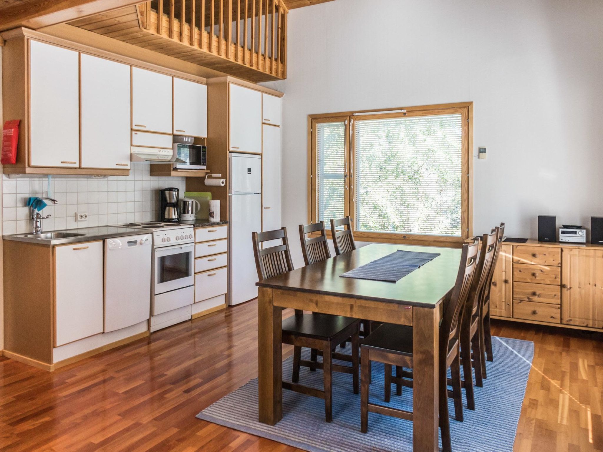 Latukatti 5 c-Binnen