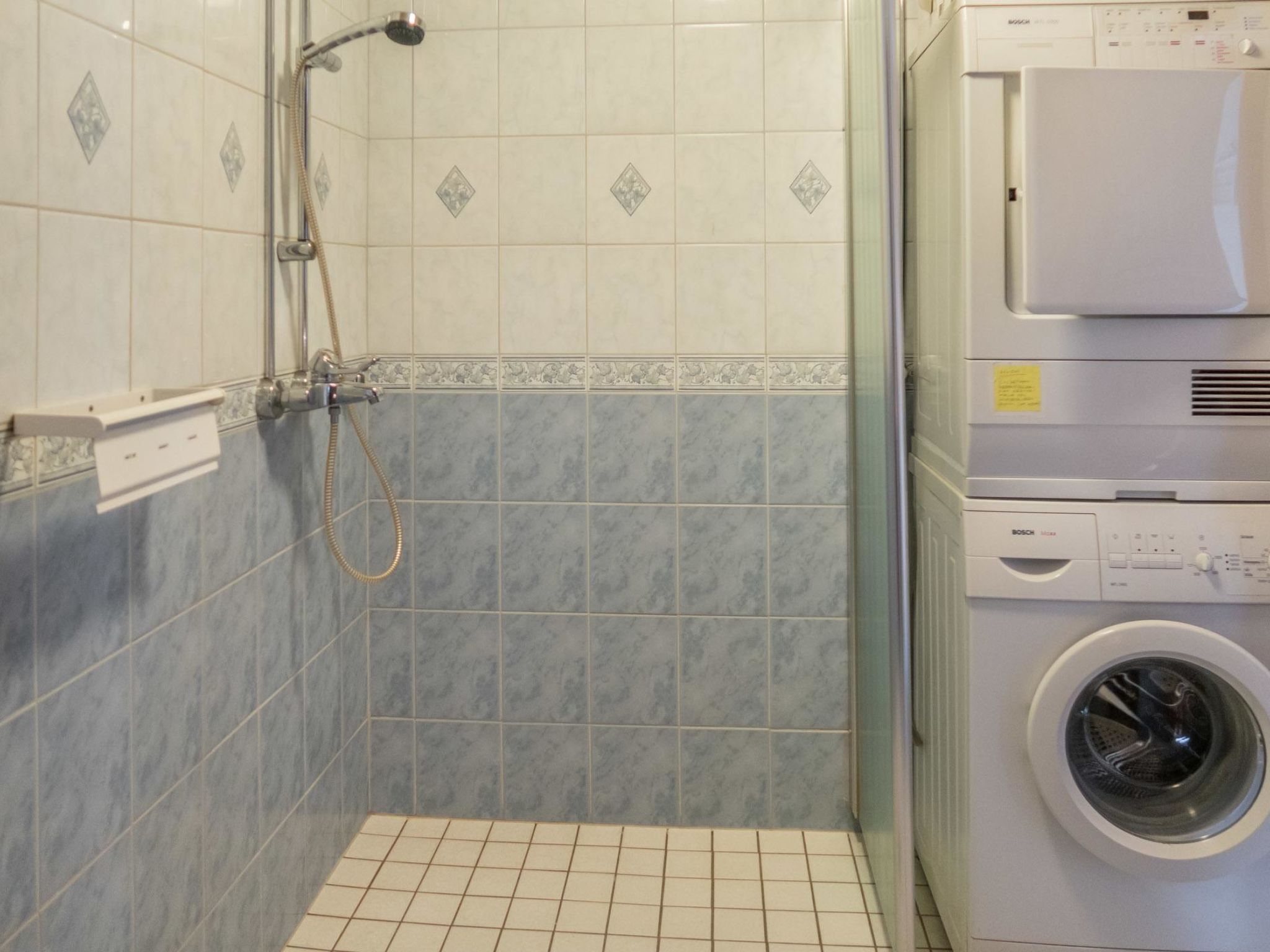 Latukatti 5 c-Binnen