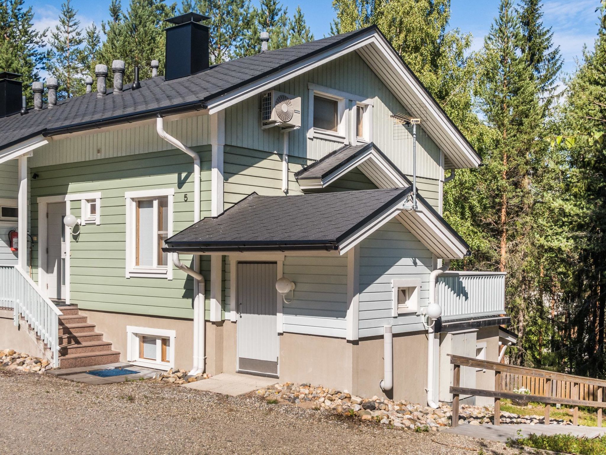 Latukatti 5 c-Binnen