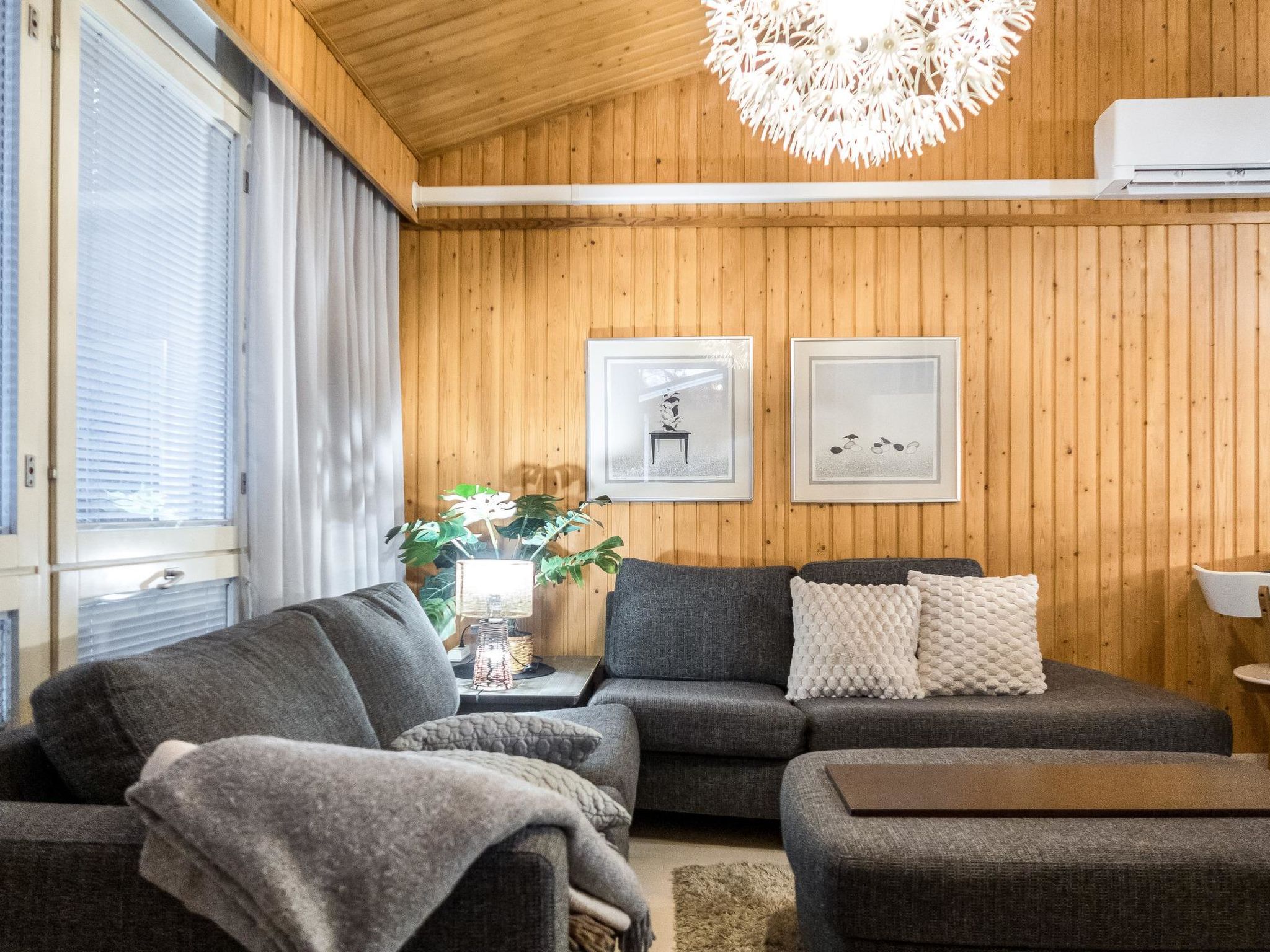 Lomakatti 10b-Binnen