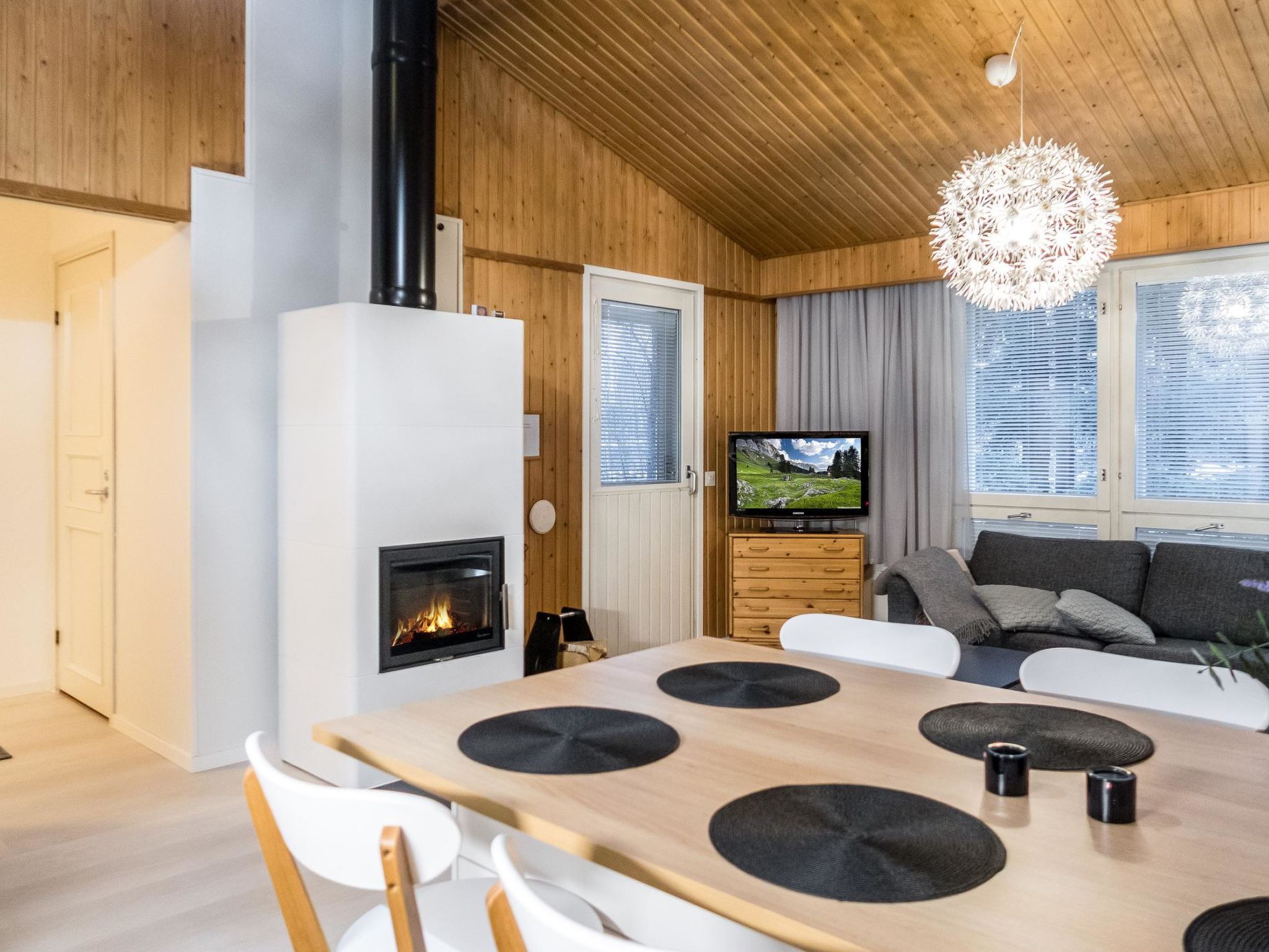 Lomakatti 10b-Binnen