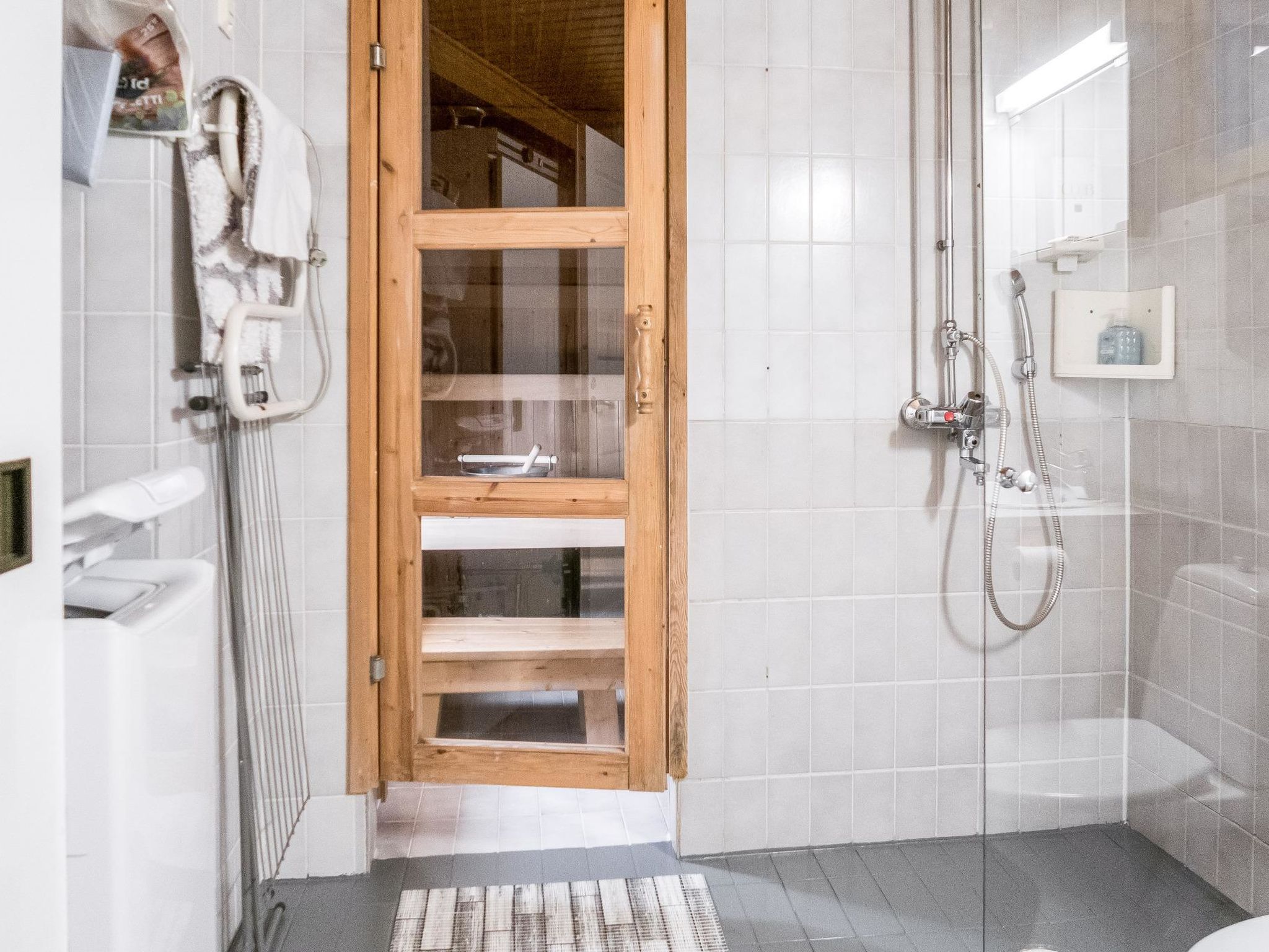 Lomakatti 10b-Binnen