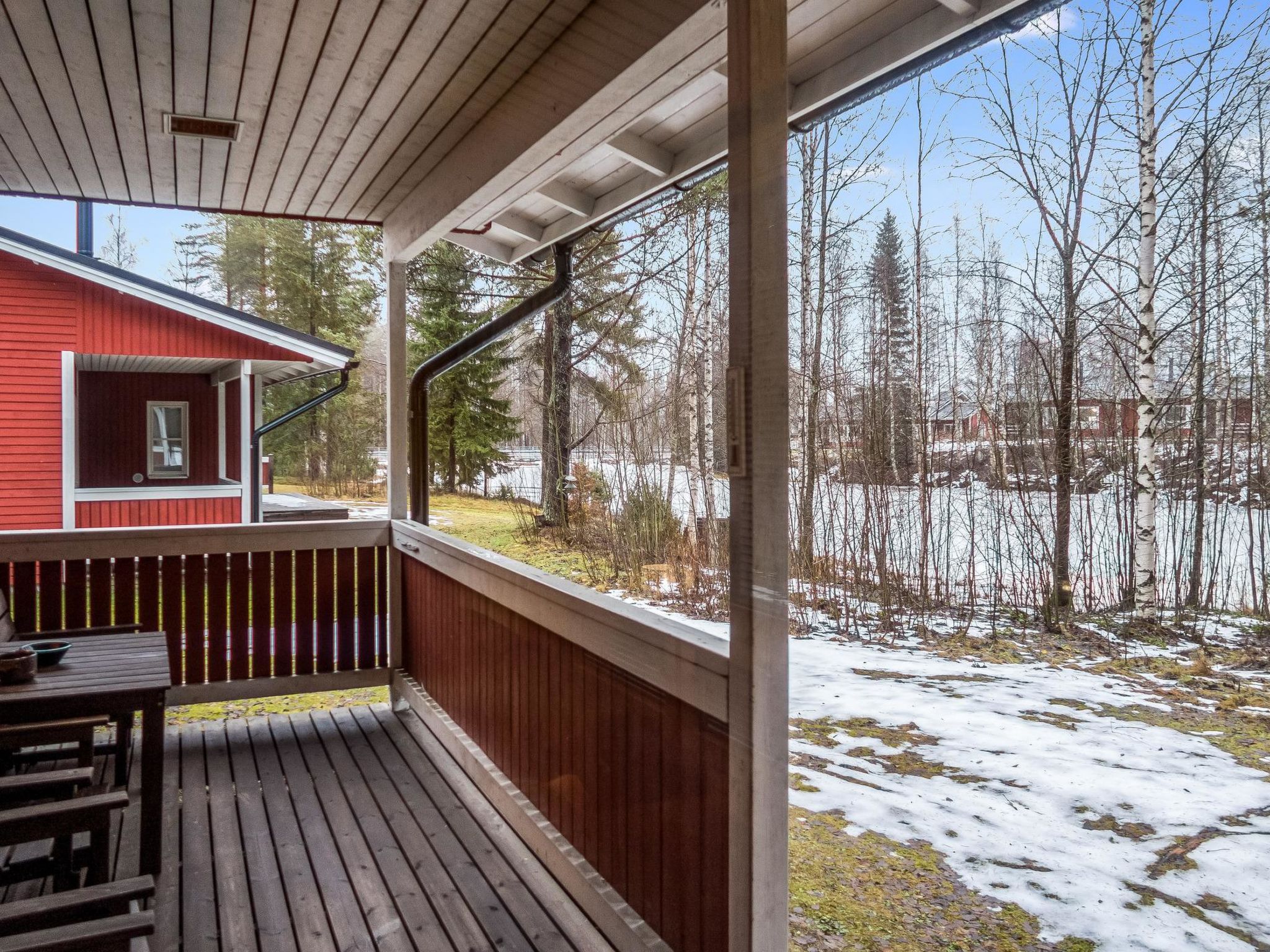 Lomakatti 10b-Binnen