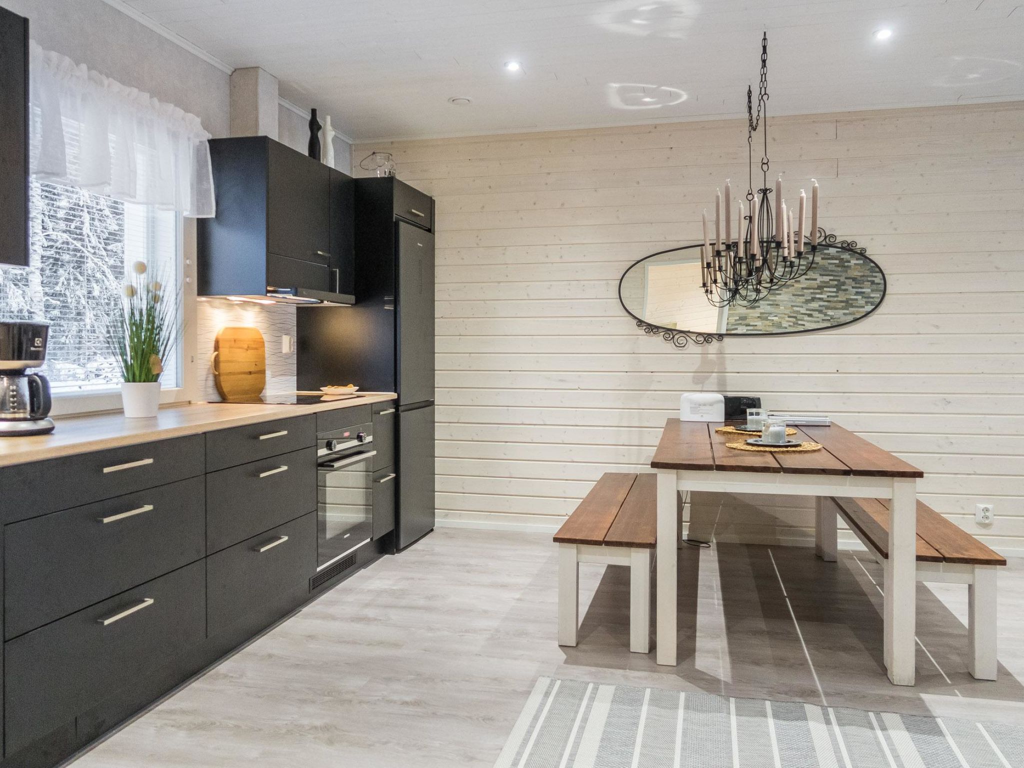 Kivilahti vuokatti-Binnen