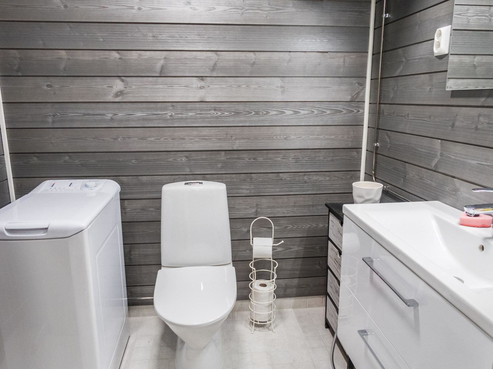 Kivilahti vuokatti-Binnen